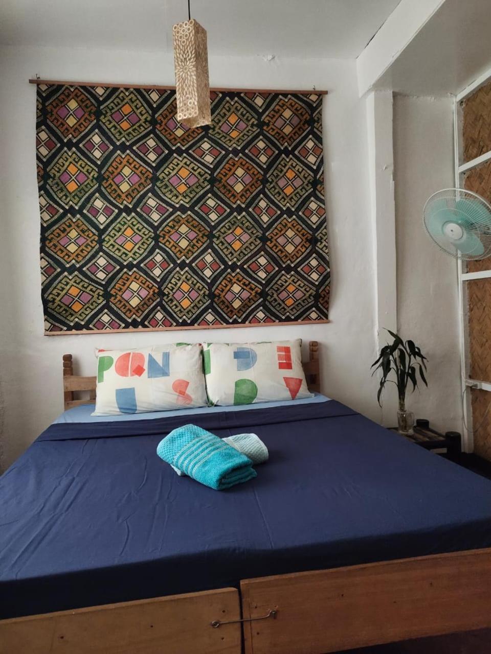 Budget Double Room - Photo 10