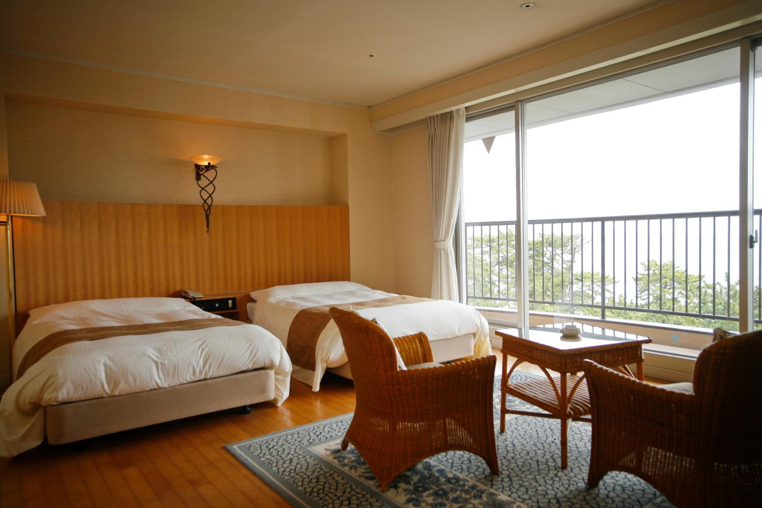 Superior Twin Room- Non-Smoking (6th Floor)