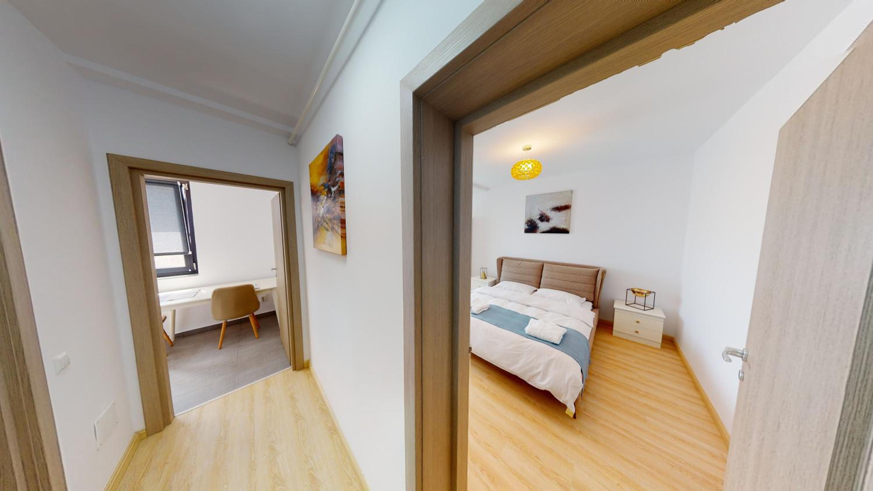 King Junior Suite with Balcony - Photo 12