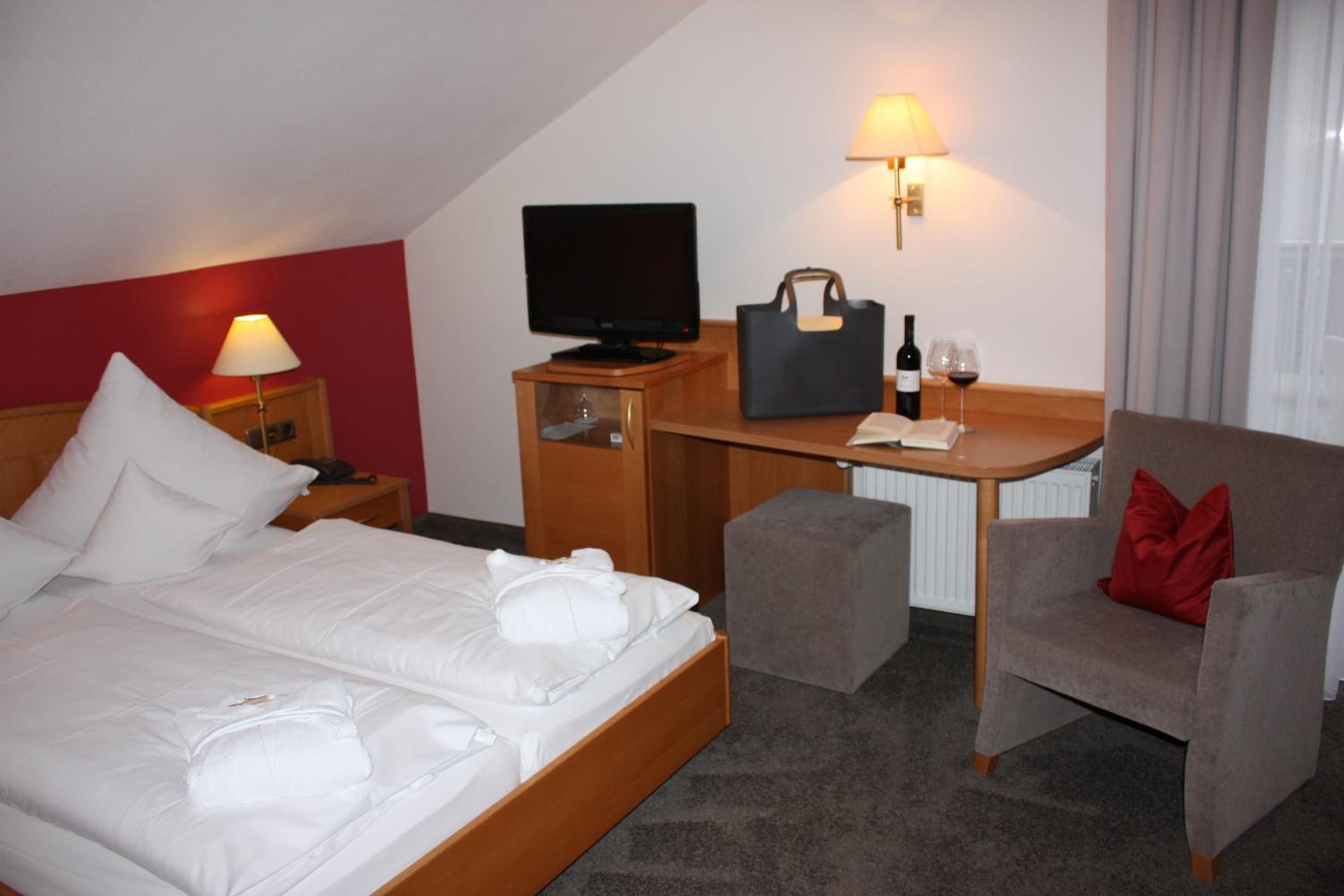 Basic Double Room
