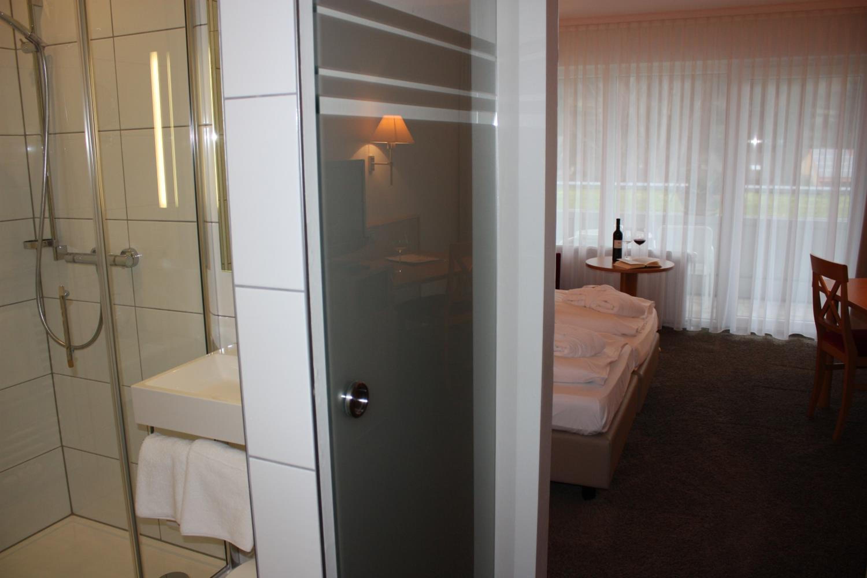 Standard Double Room photo 2