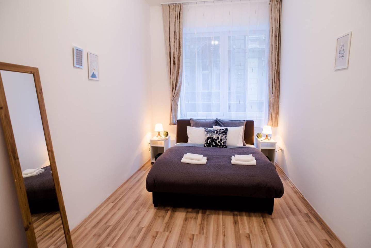 Apartment - Photo 19
