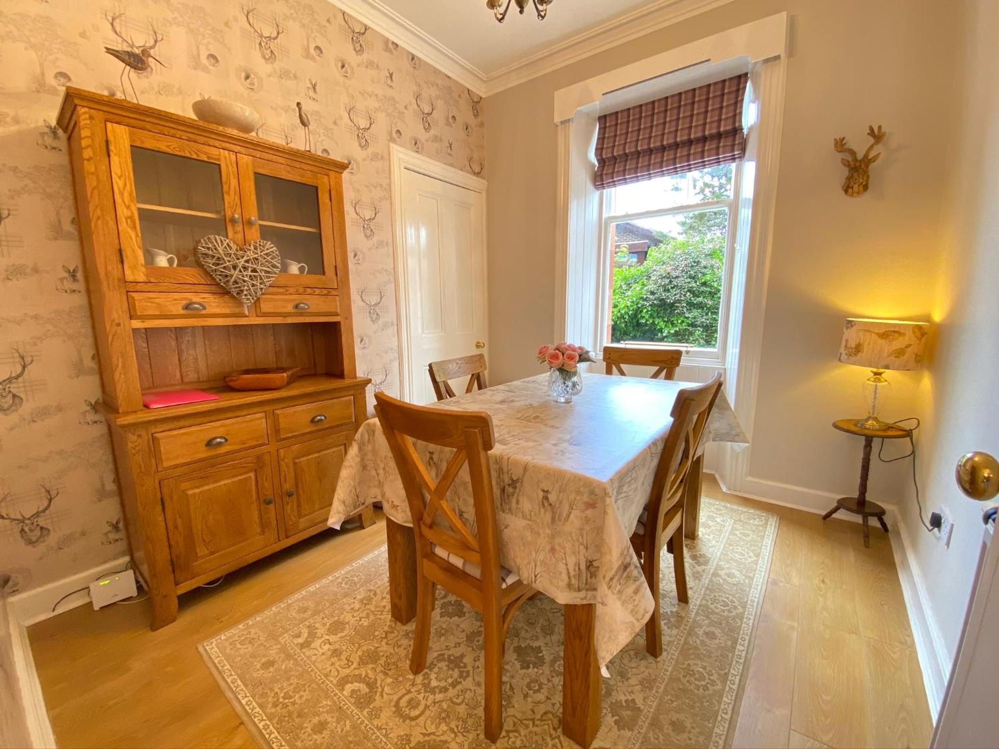 Three-Bedroom House photo 3