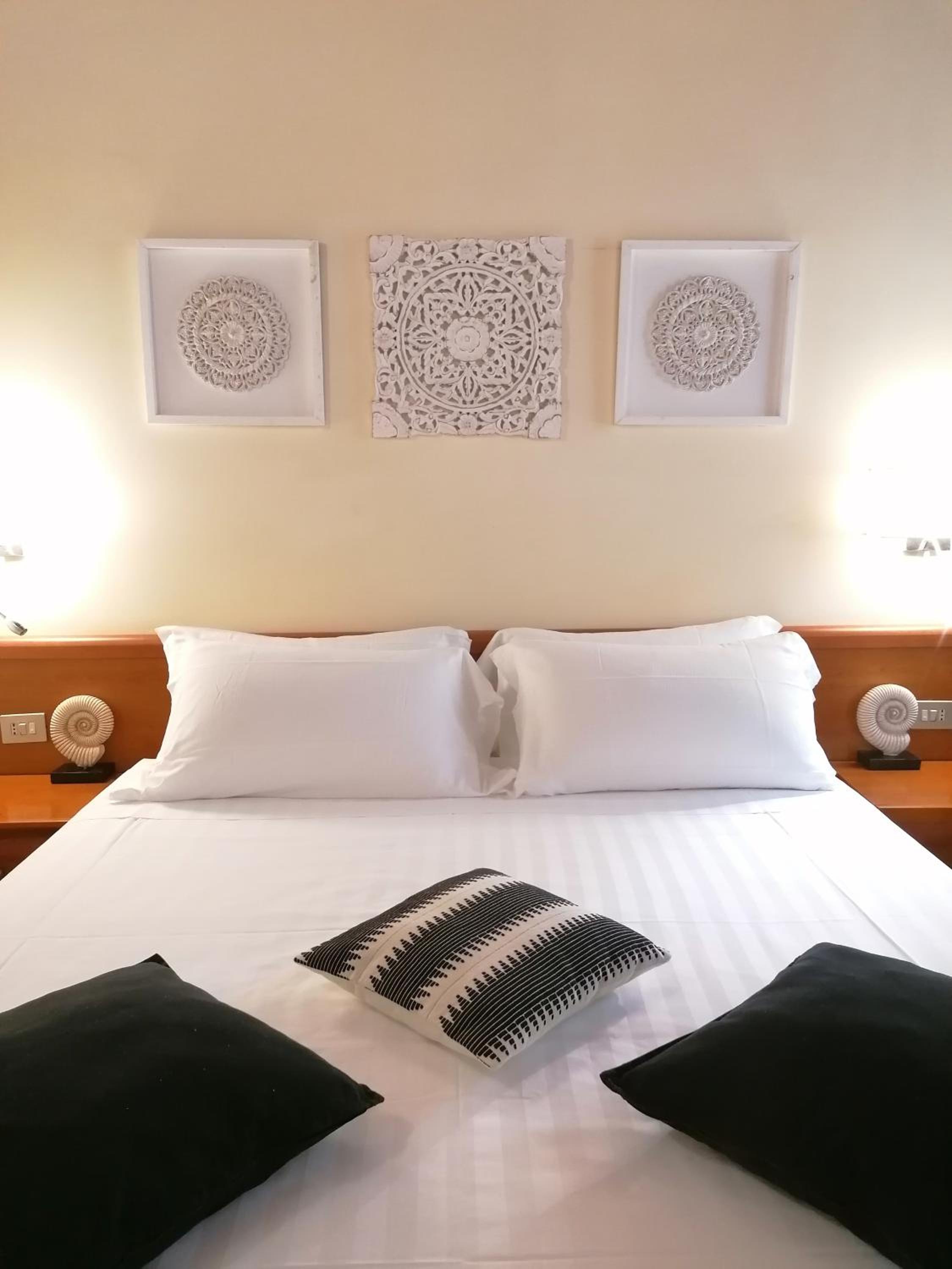Deluxe Double Room - Photo 4