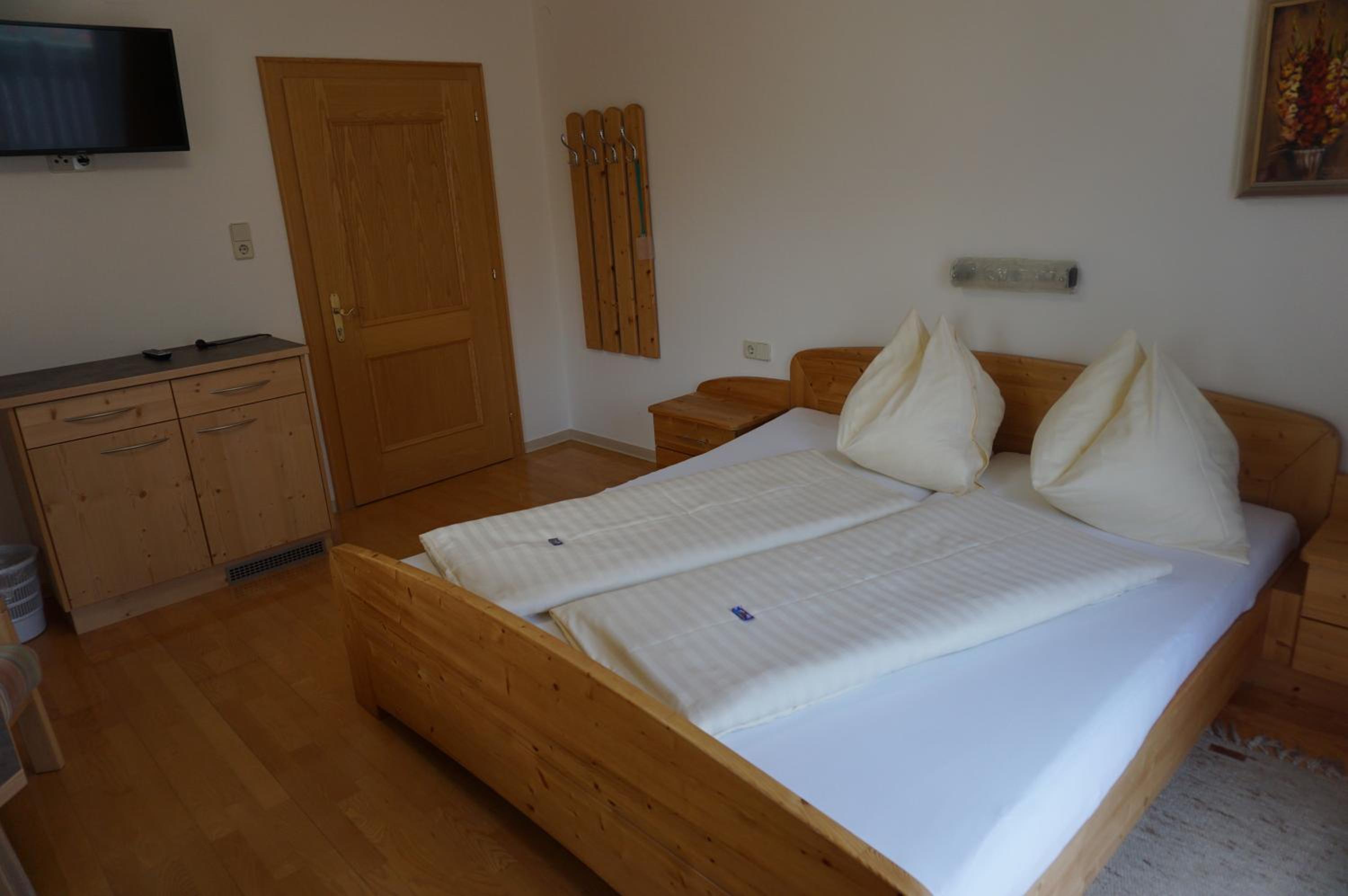 Double Room with Balcony photo 3