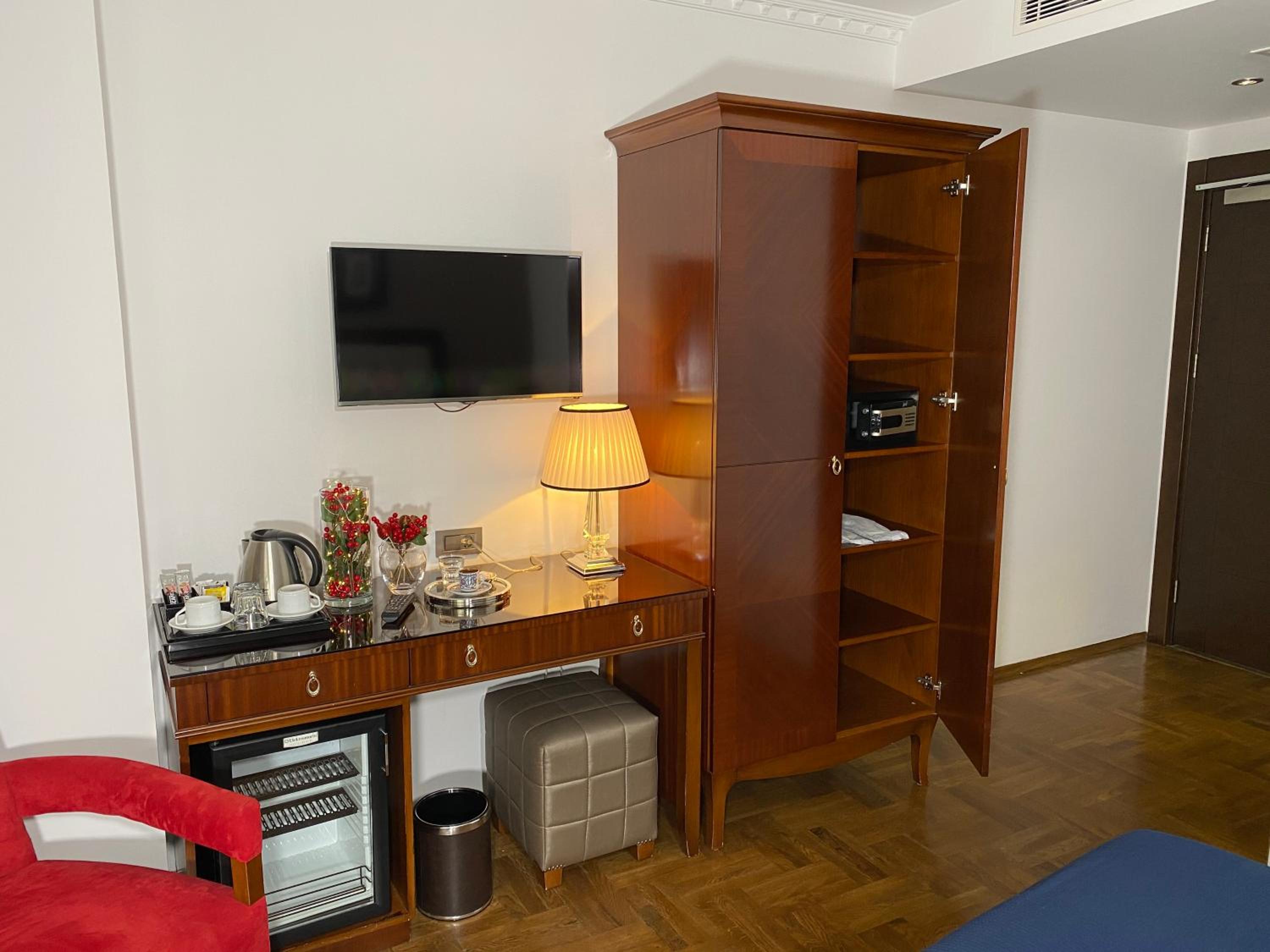 Superior Double Room with Garden View photo 2
