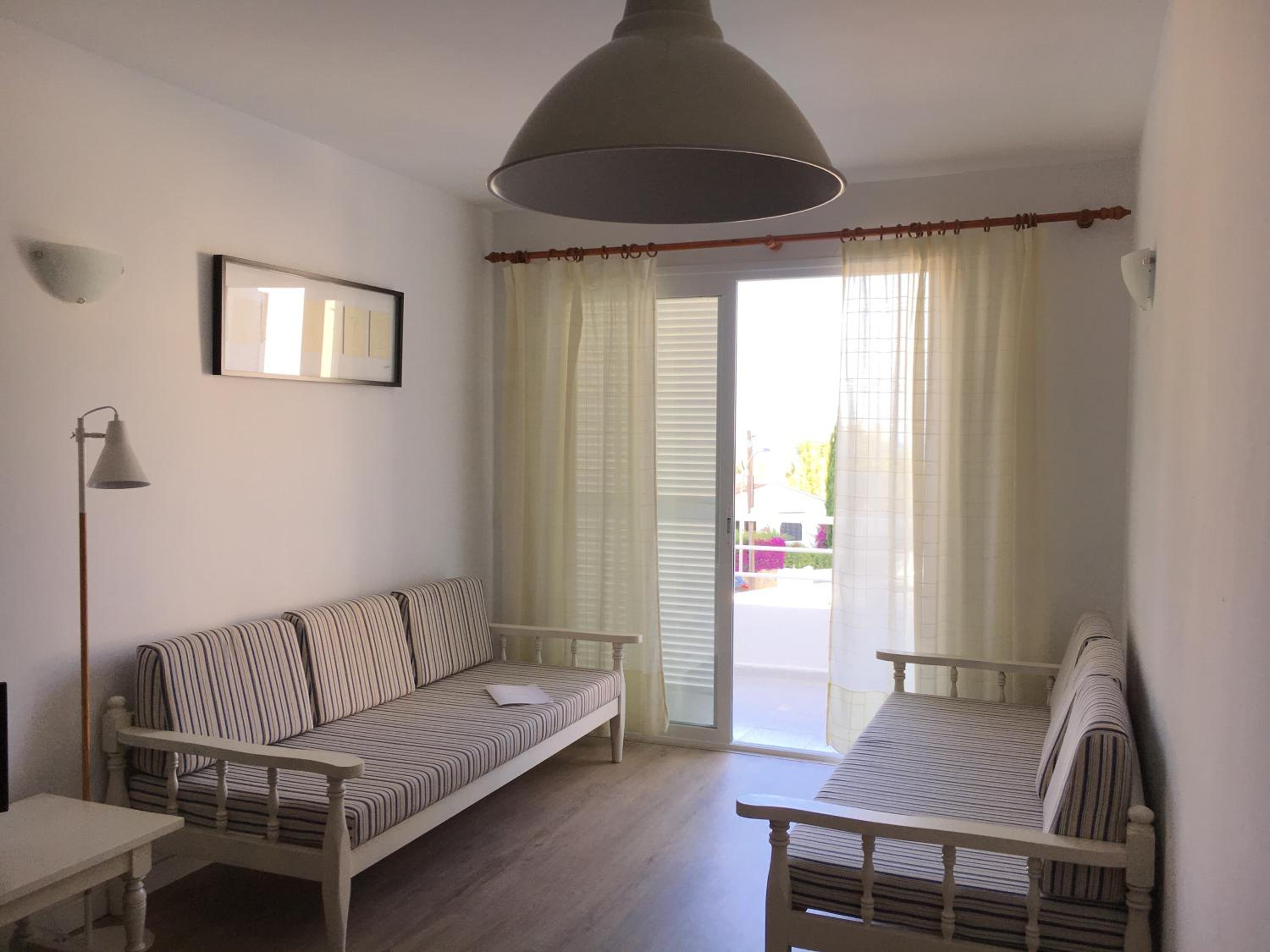 Apartamento con Balcón (2 Adultos + 2 Niños)