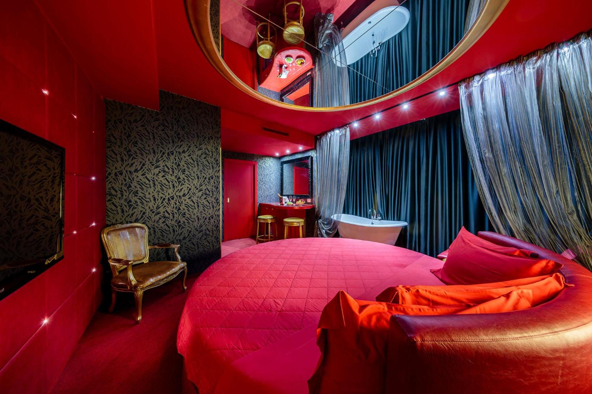 Superior Suite - Photo 4