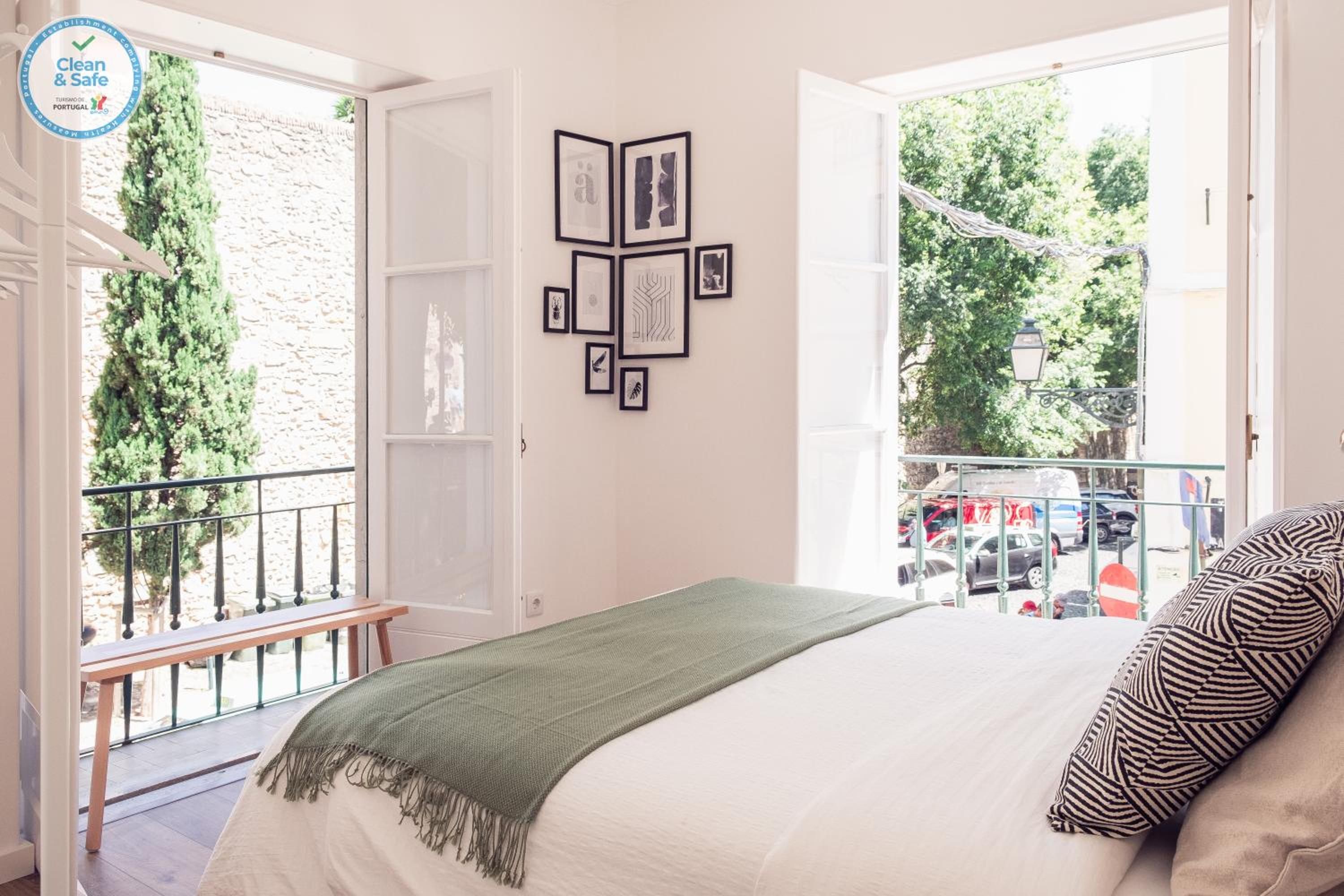 One-Bedroom Apartment with Balcony photo 1
