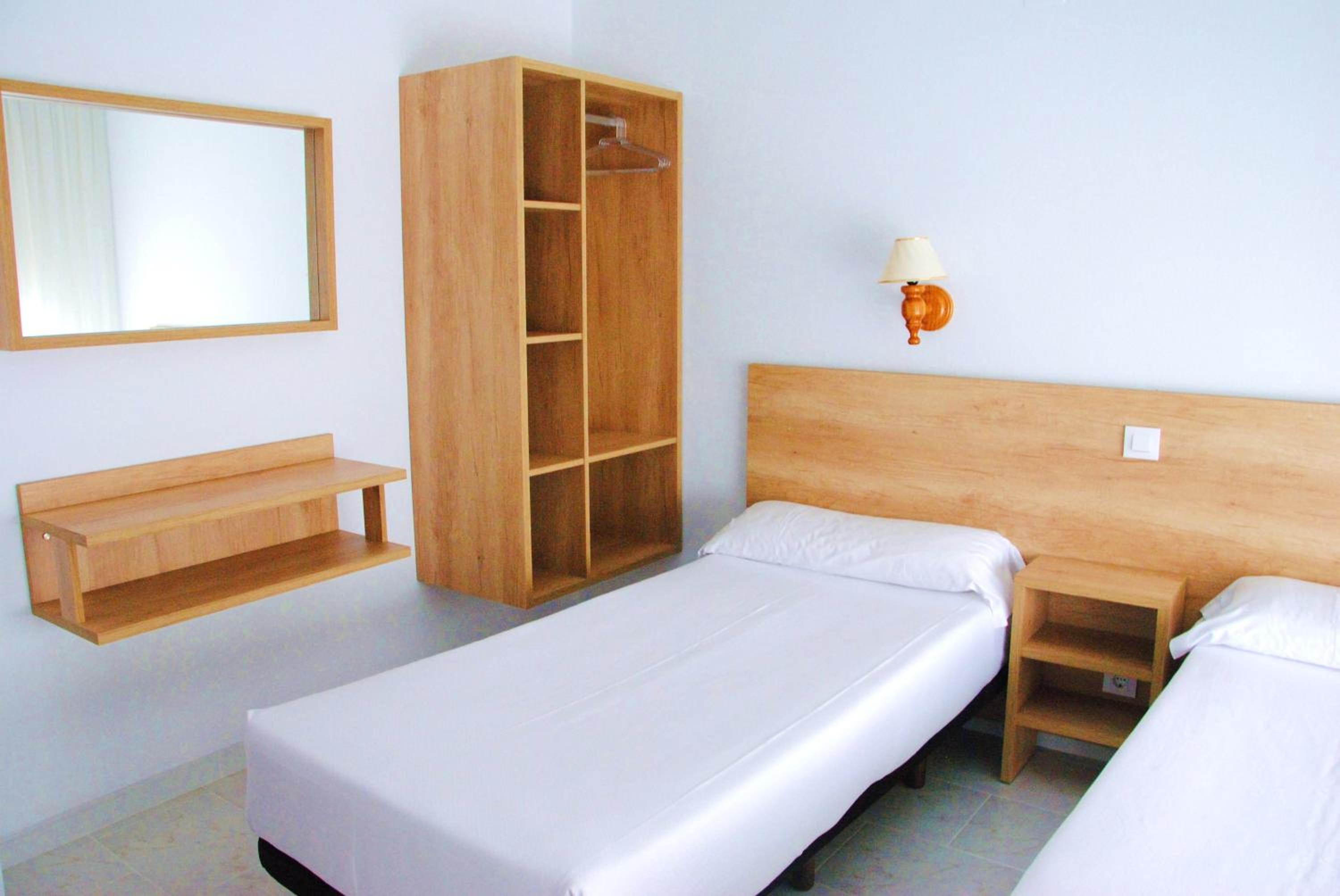 Apartamento de dos habitaciones con vista al mar (4-5 adultos)