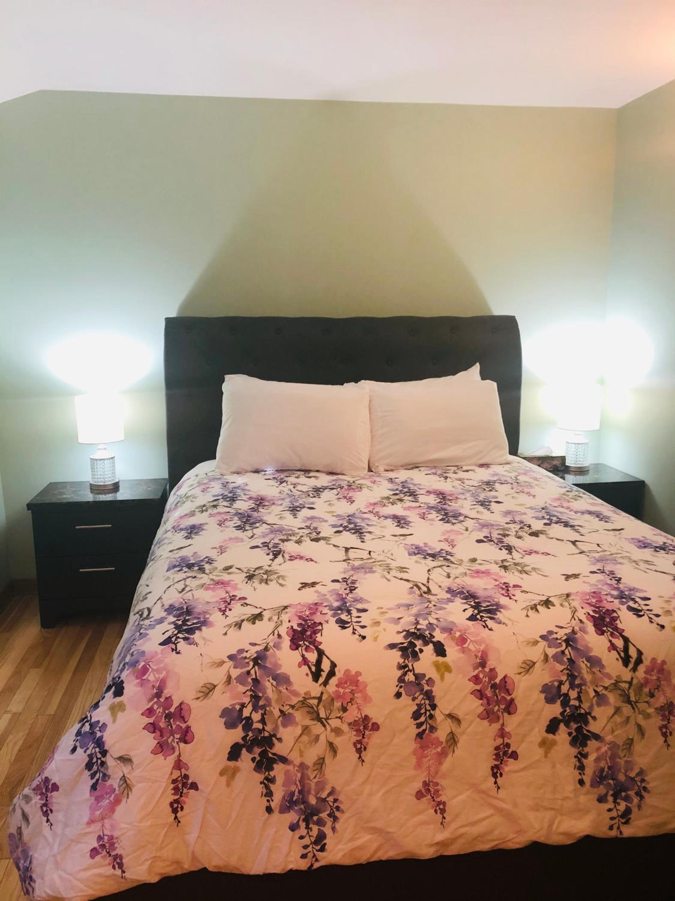 Two-Bedroom House - Photo 8