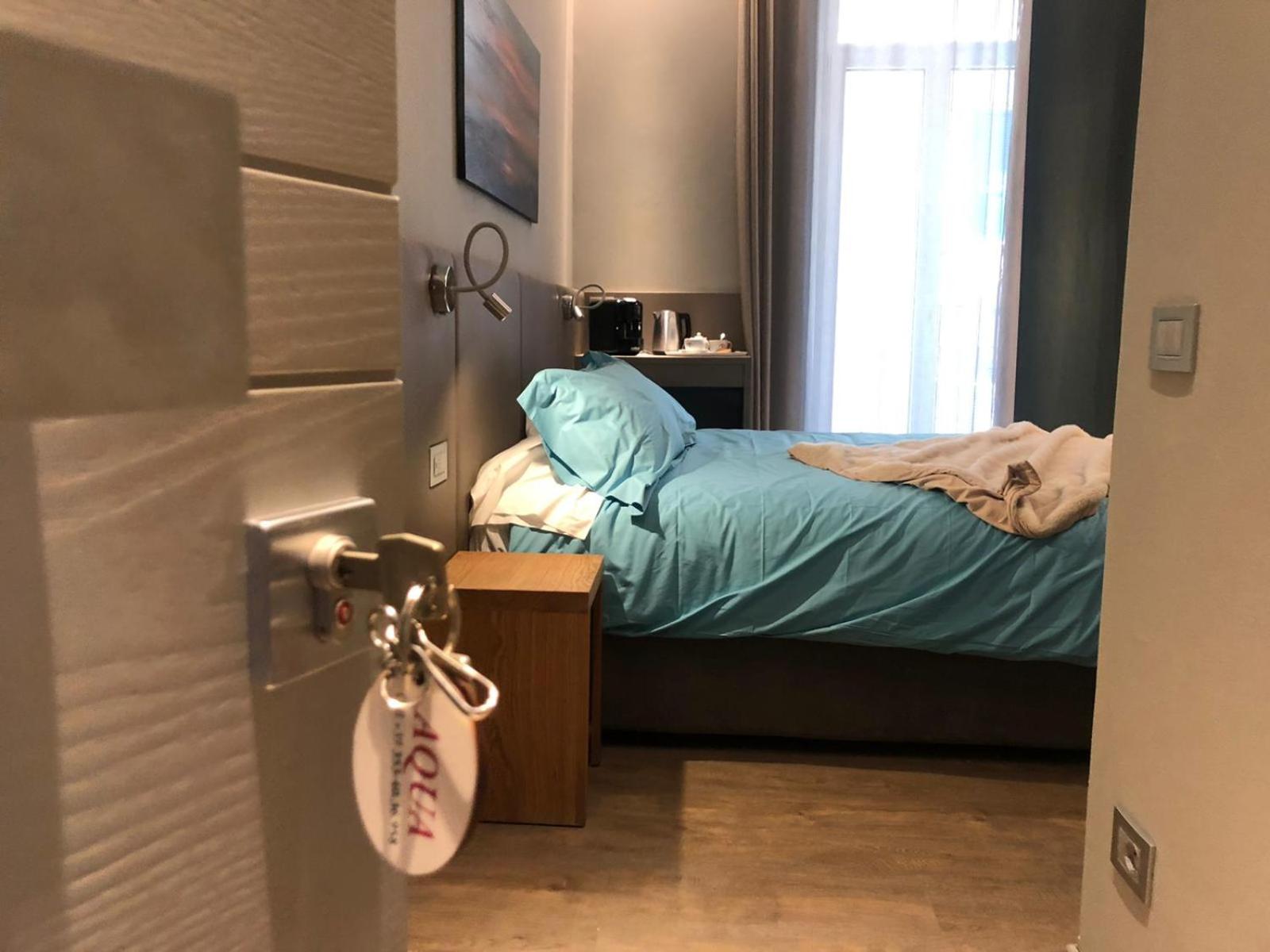 Deluxe Double Room with Balcony - Photo 1