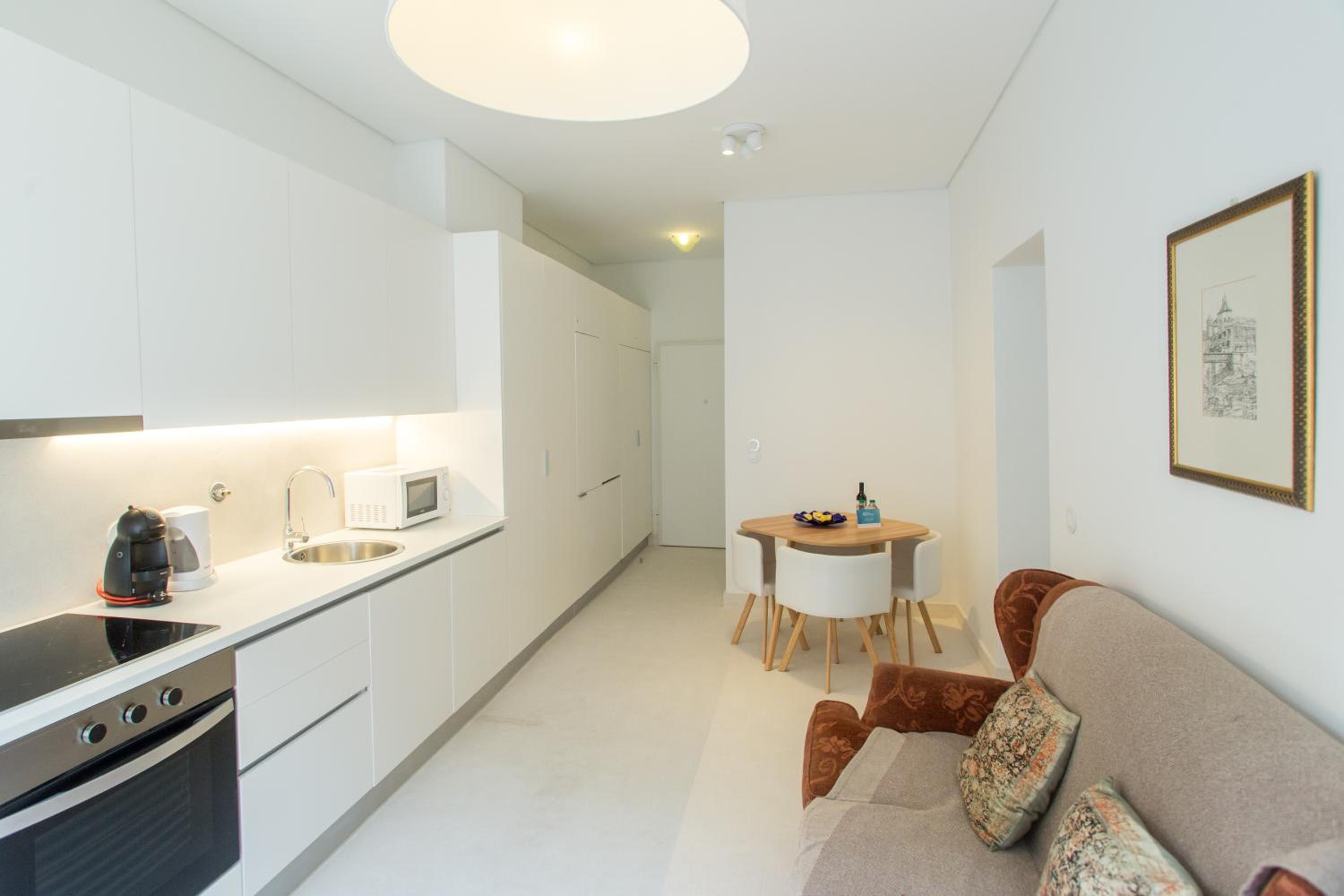 One-Bedroom Apartment - Photo 10