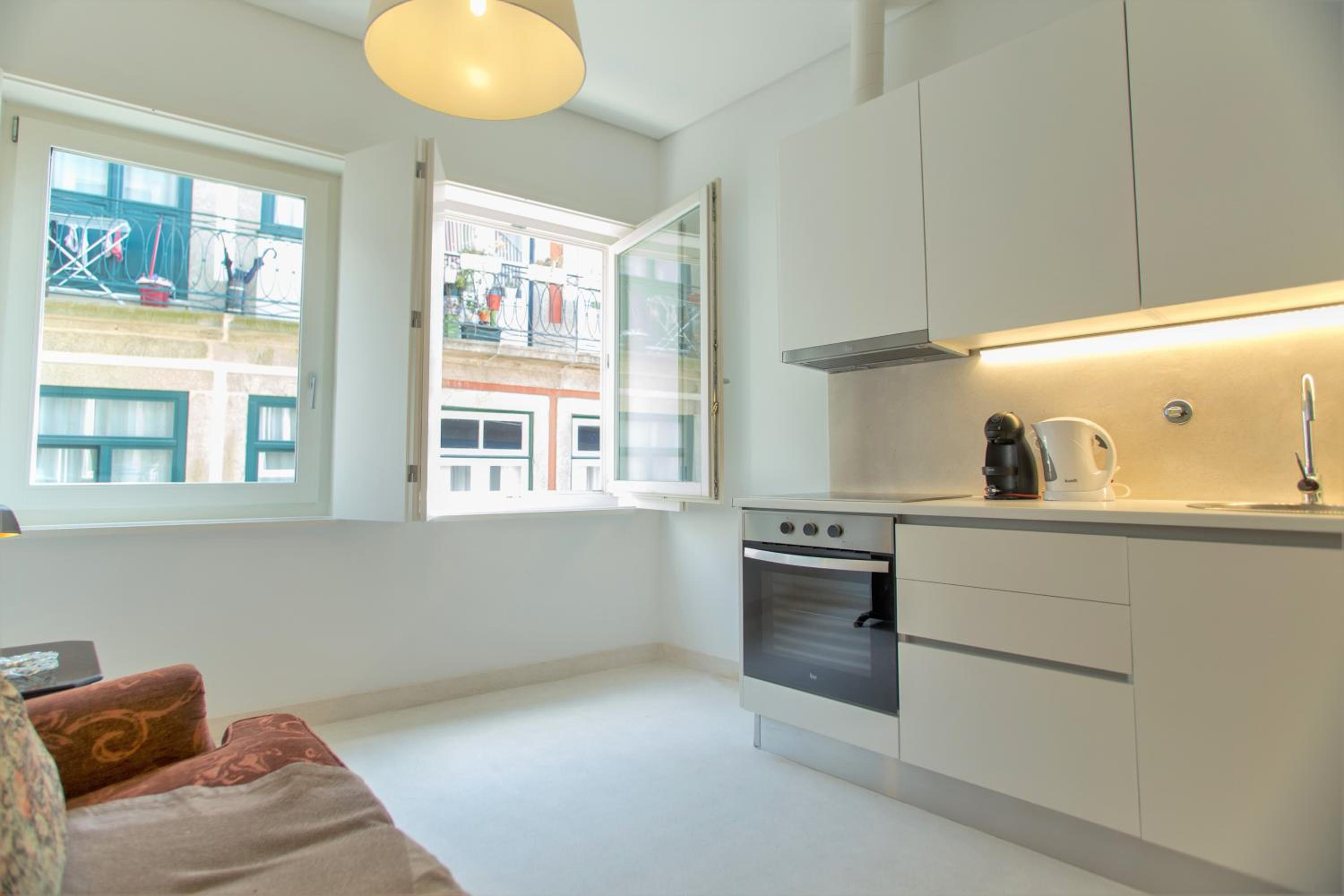 One-Bedroom Apartment - Photo 18