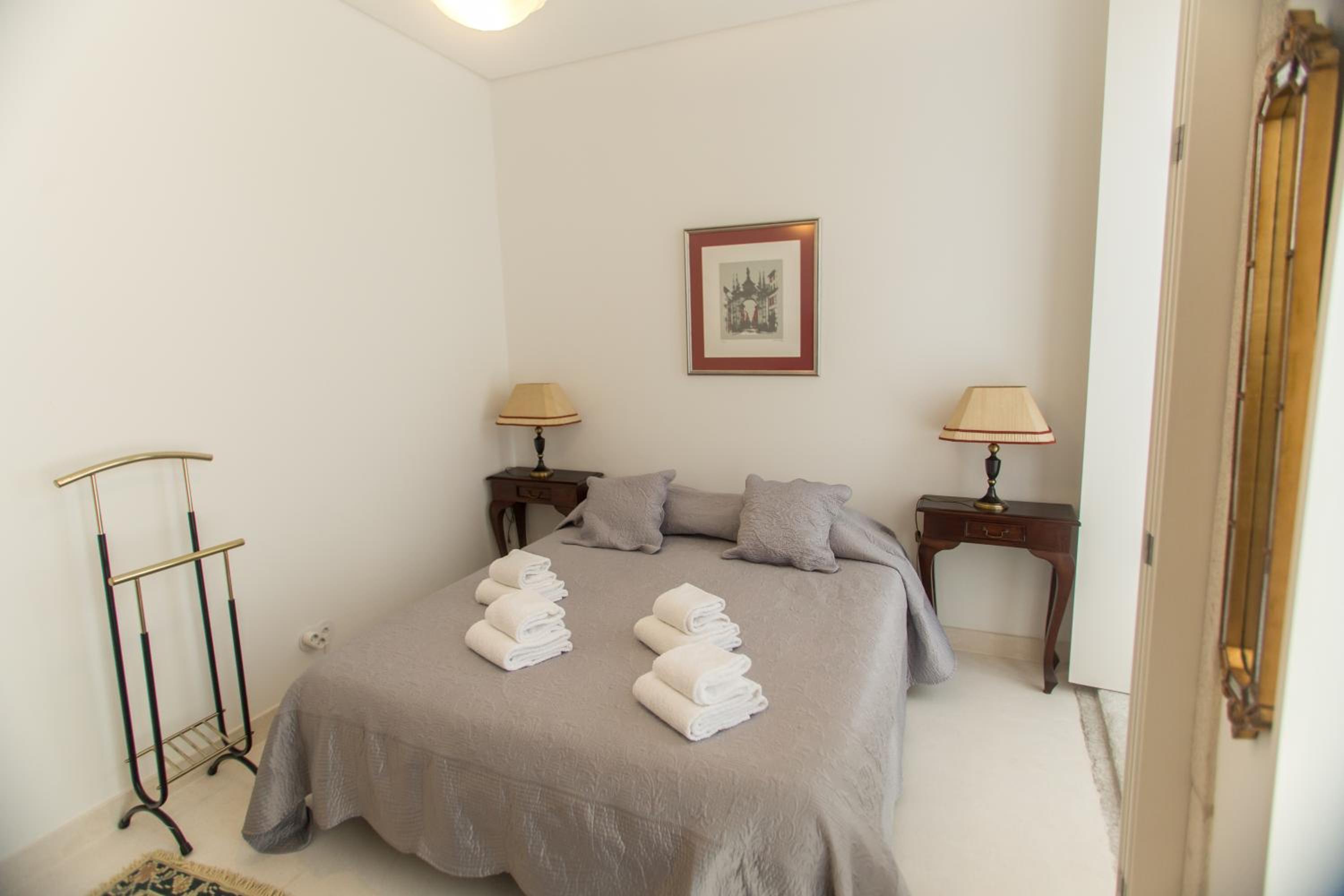 One-Bedroom Apartment - Photo 20