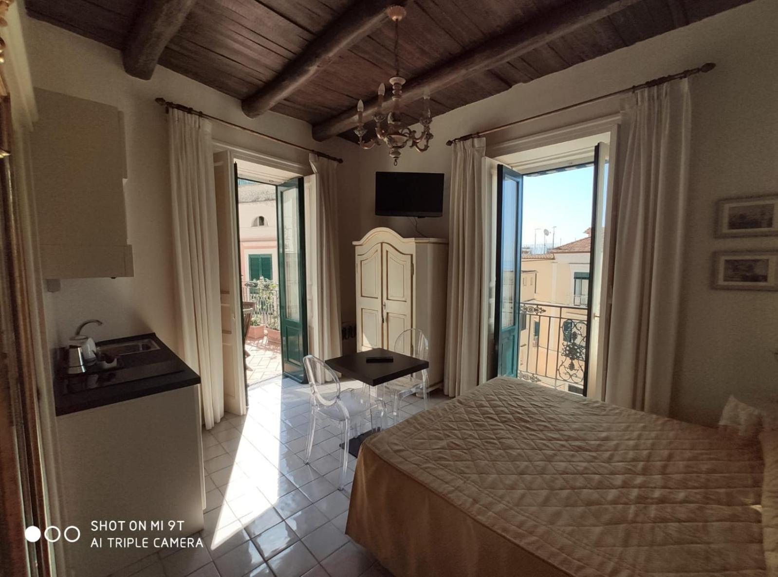 Studio with Terrace and Sea View photo 2