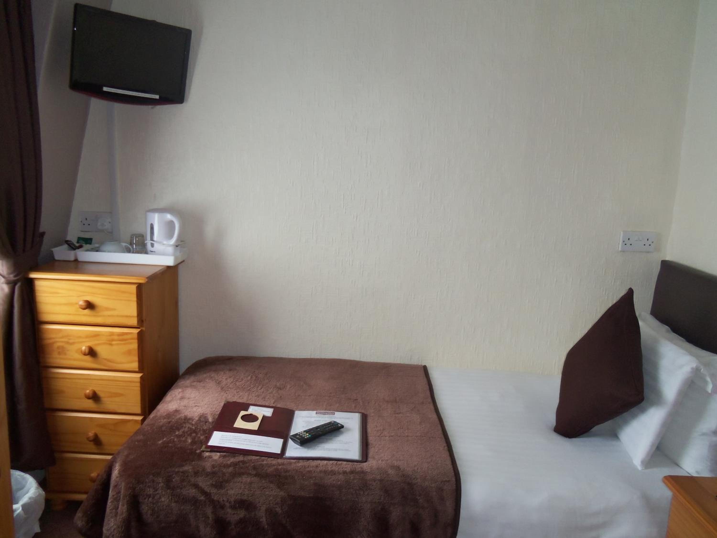 Standard Single Room with Private Bathroom photo 3