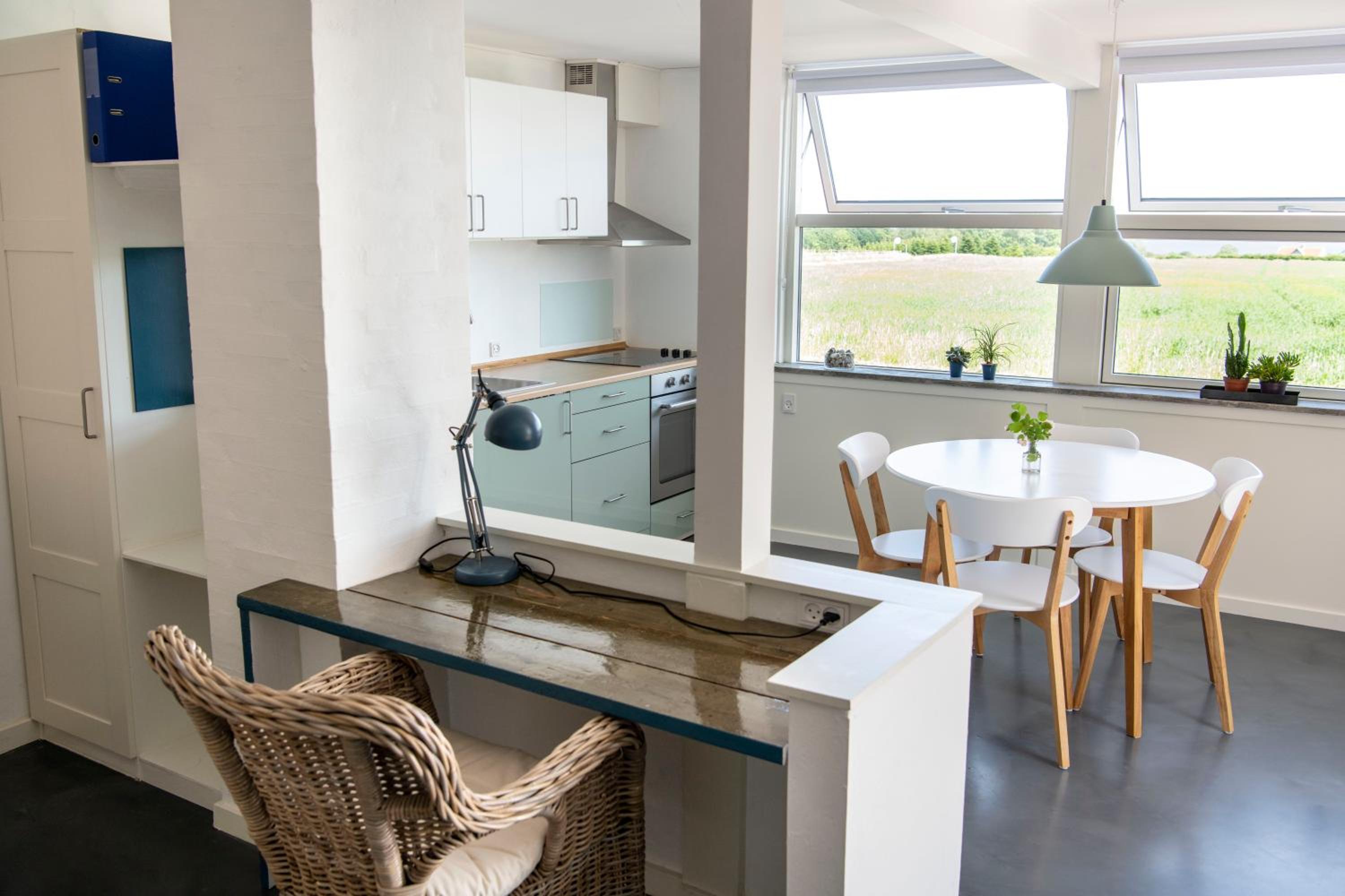 Studio Apartment with Sea View photo 2