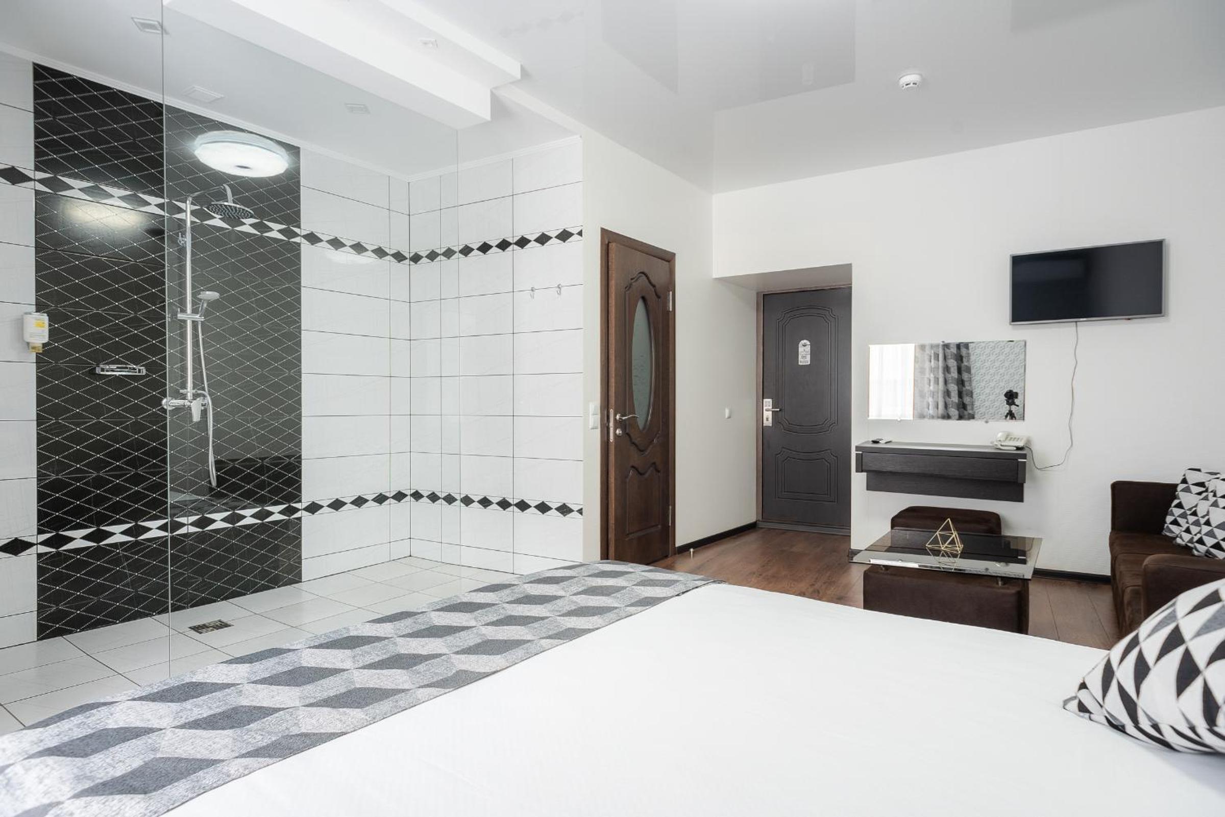 Large Double Room