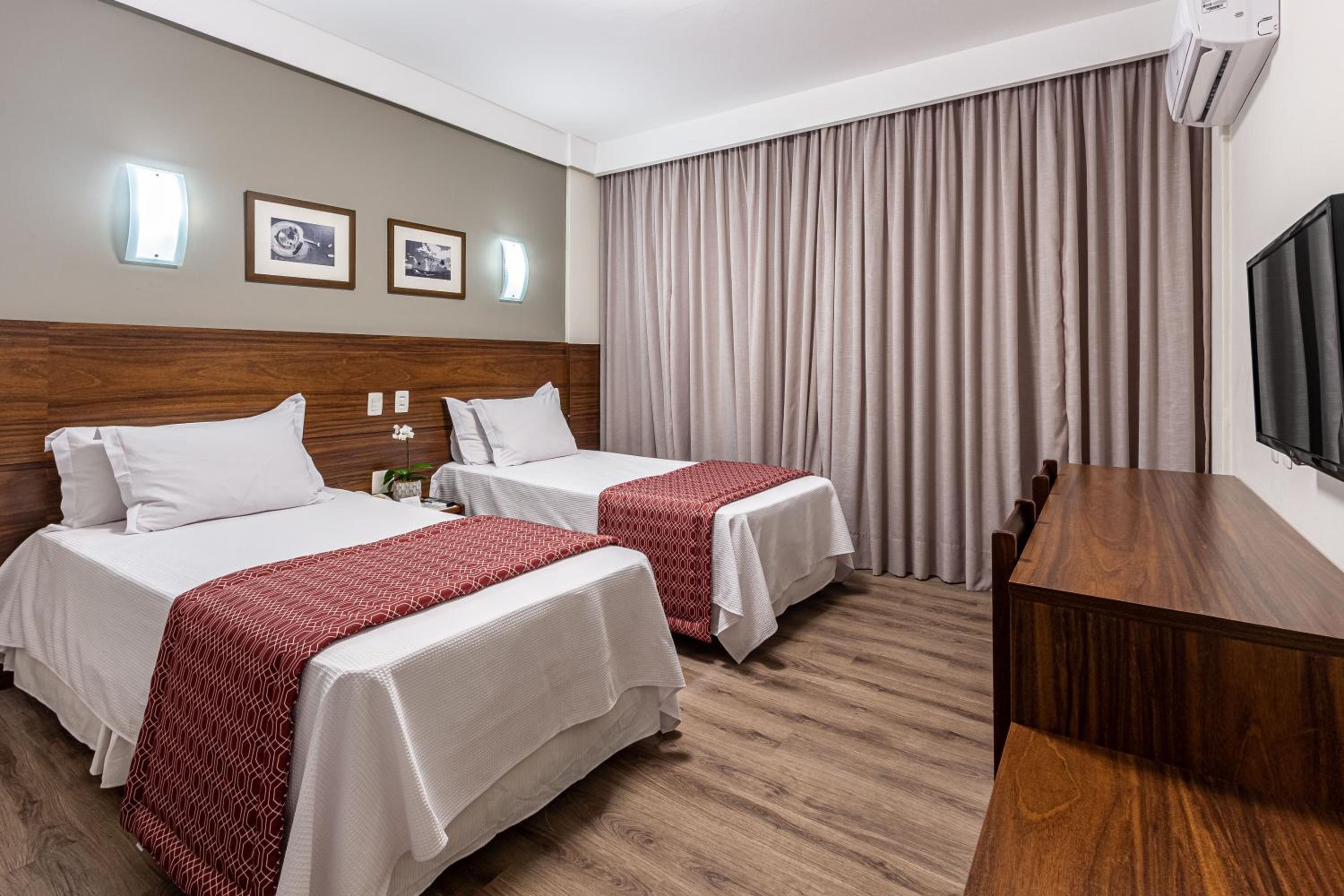 Twin Room - Photo 1