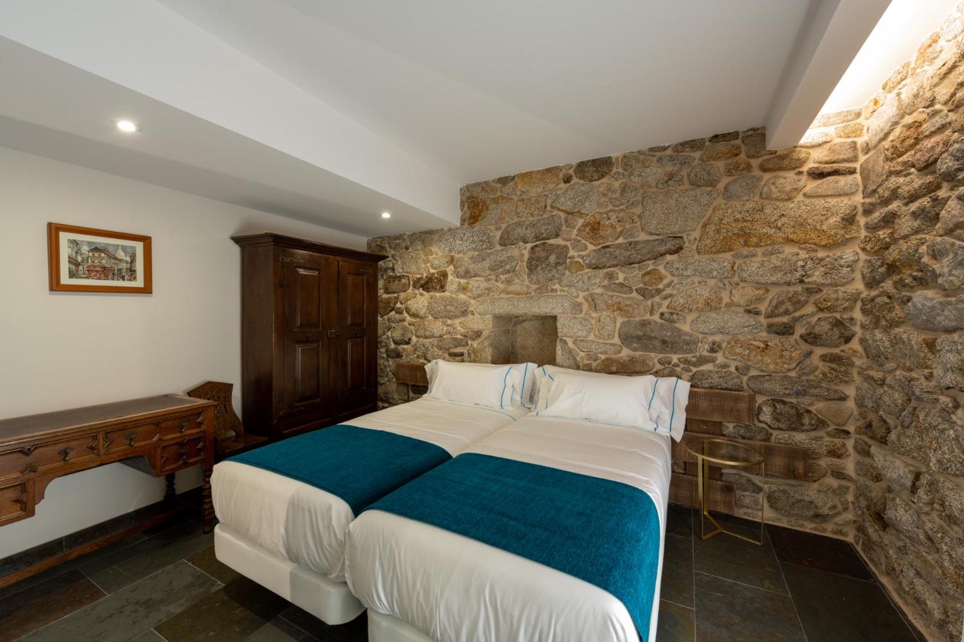 Twin Room with Mountain View photo 2