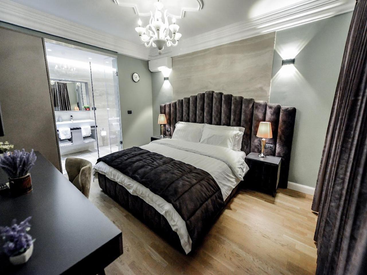 Double Room with Balcony photo 3