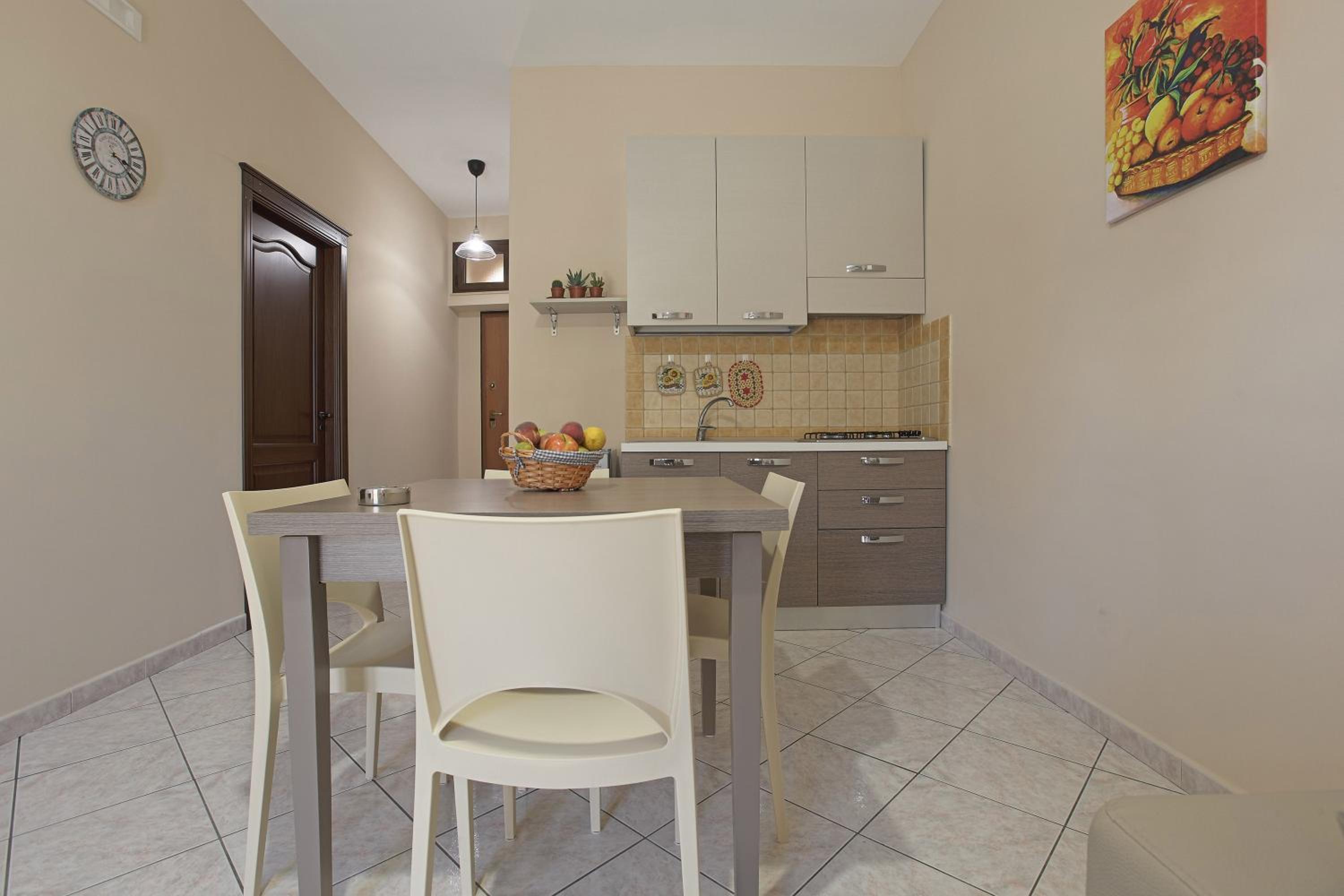Two-Bedroom Apartment - Photo 9