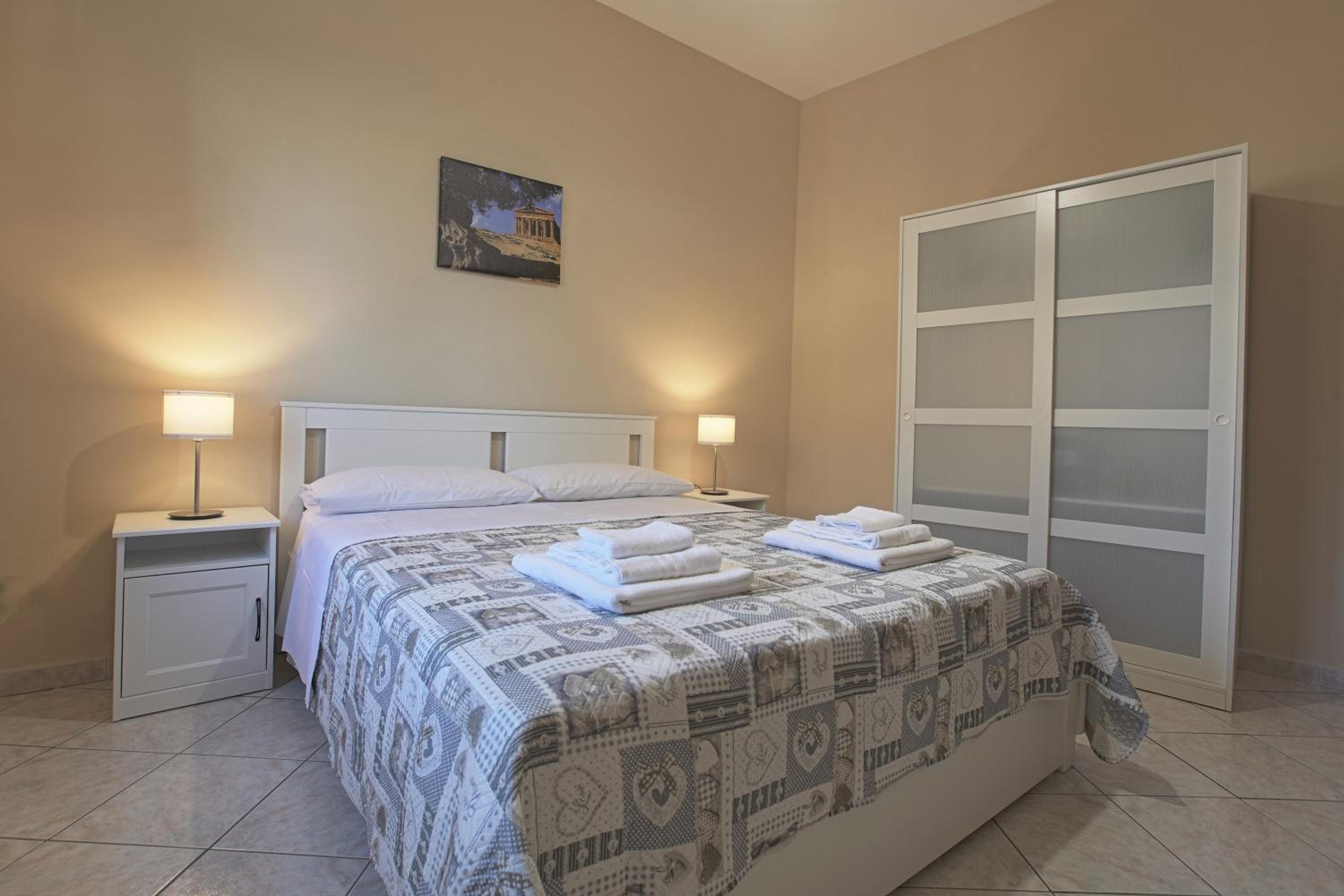 Two-Bedroom Apartment - Photo 13
