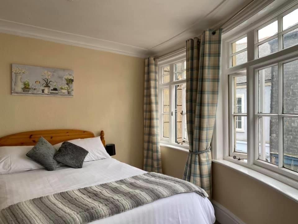 Deluxe King Room photo 1
