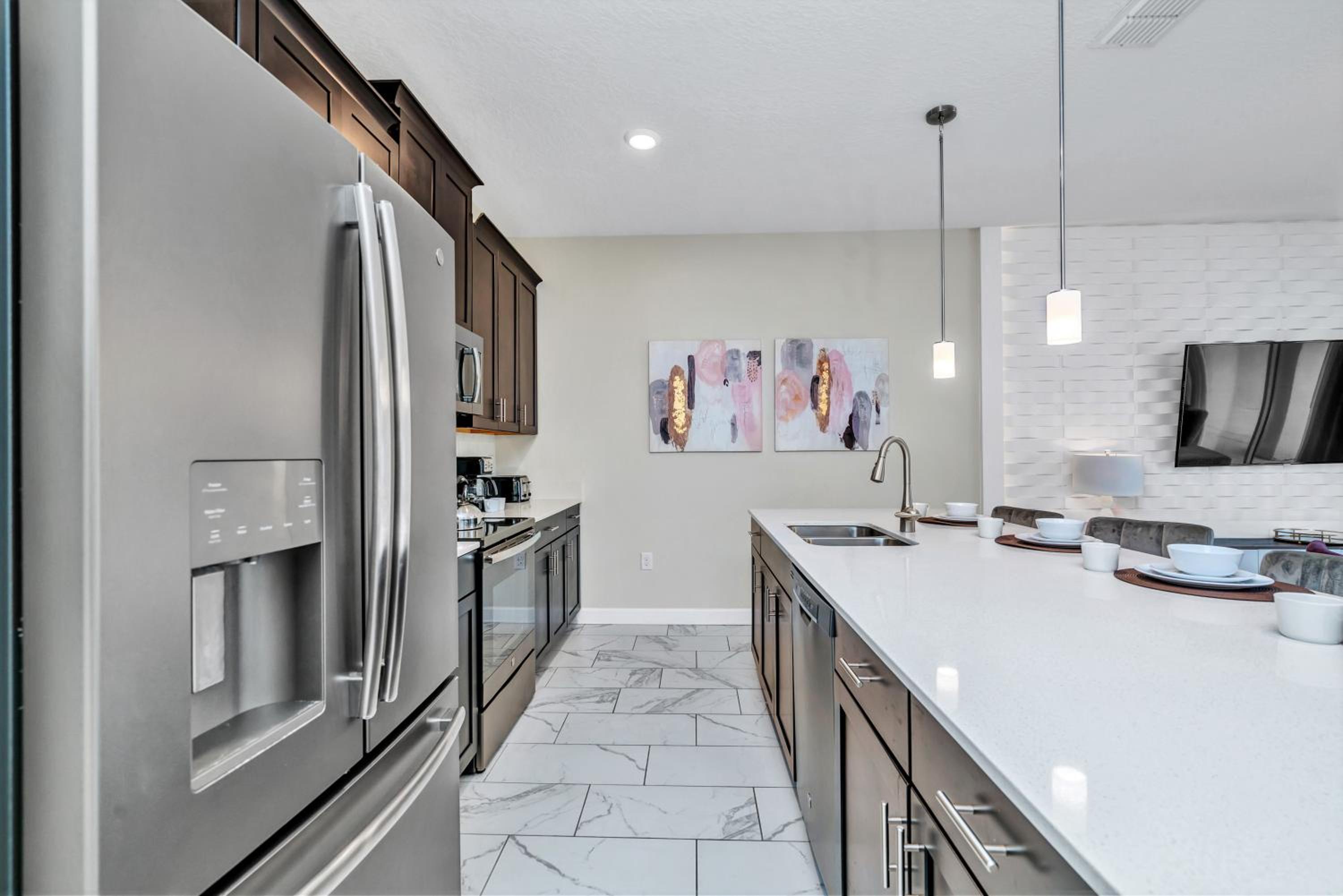 Four-Bedroom House - Photo 43