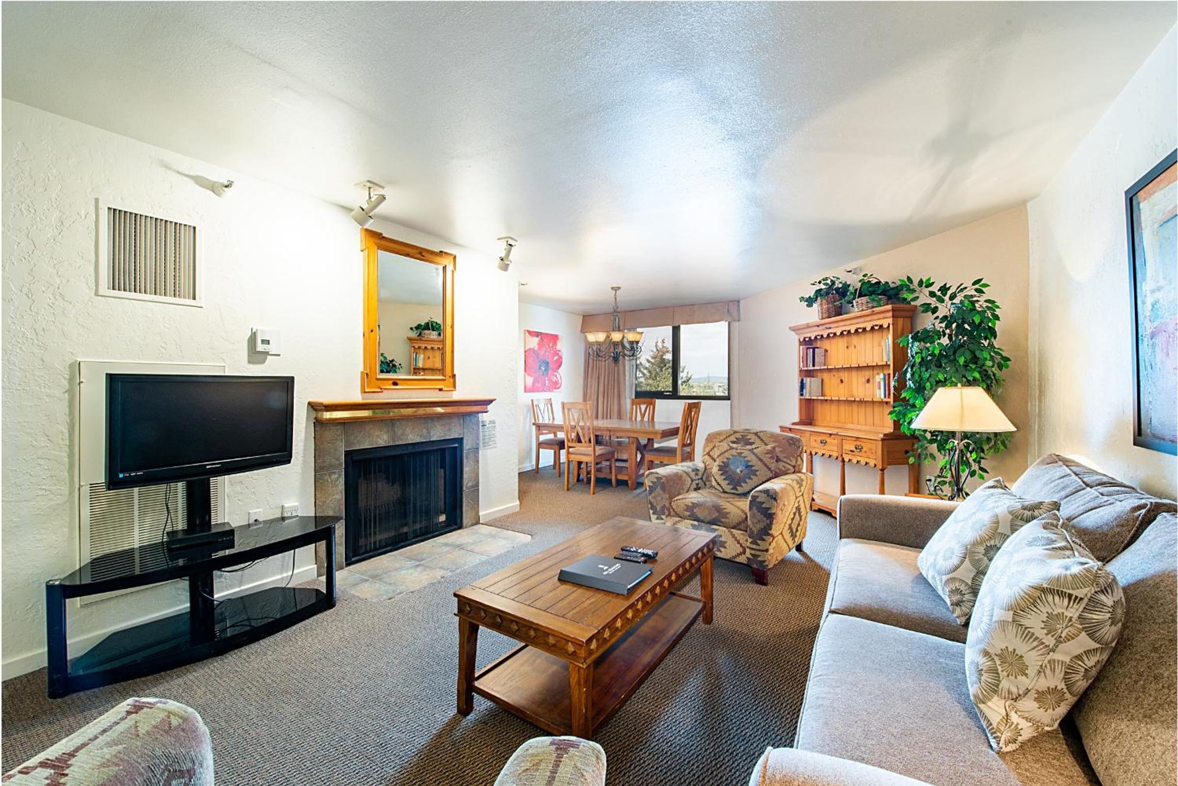 1 Bedroom Condominium  - Photo 1