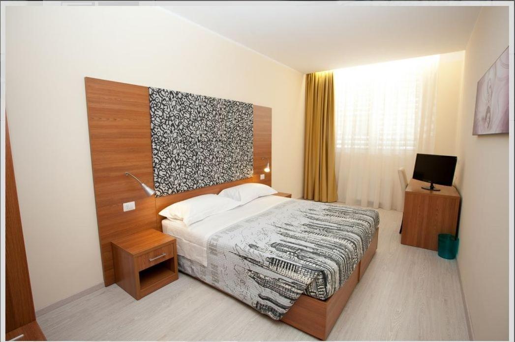 Double or Twin Room photo 1