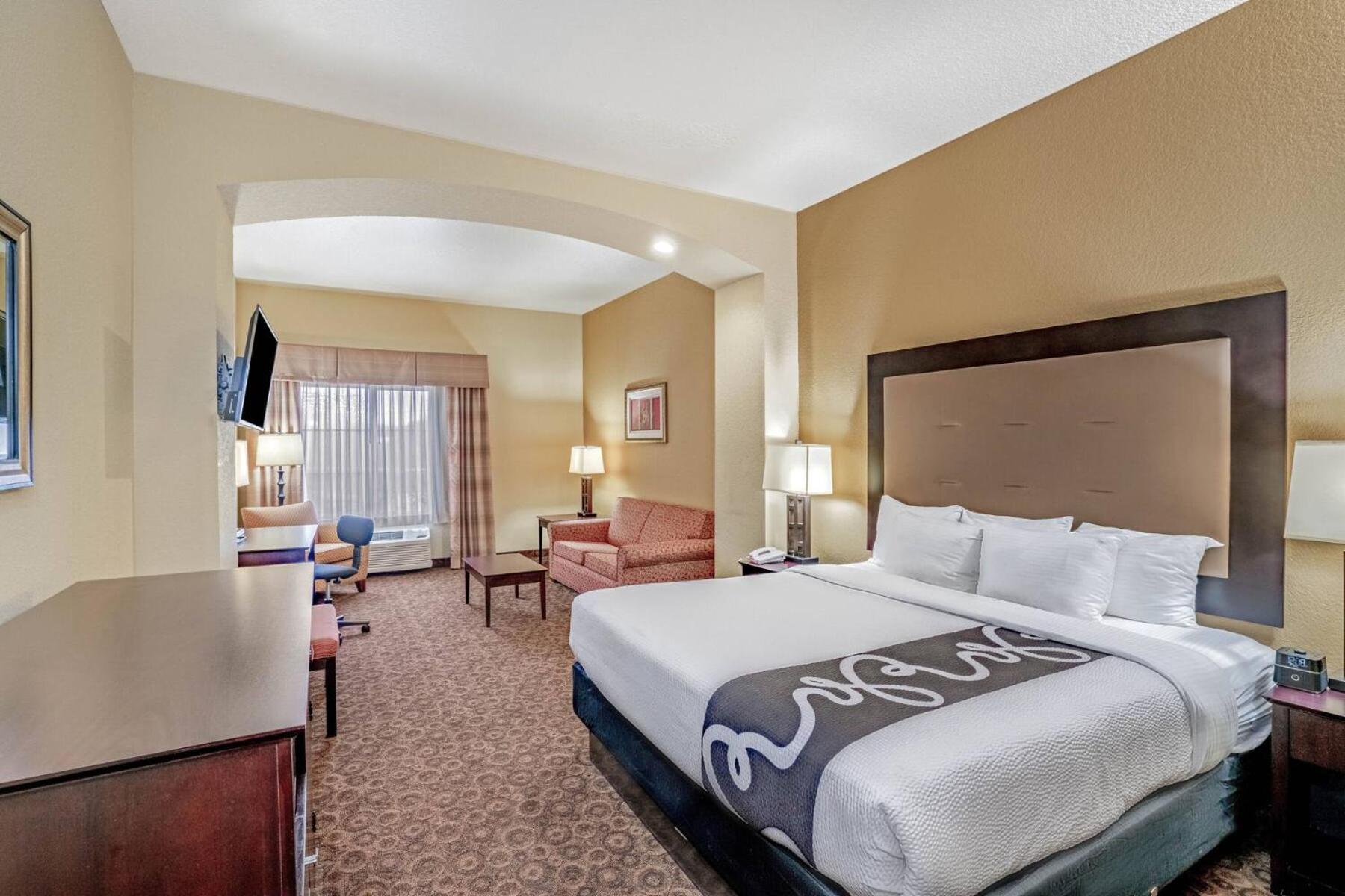 Executive King Room - Photo 1
