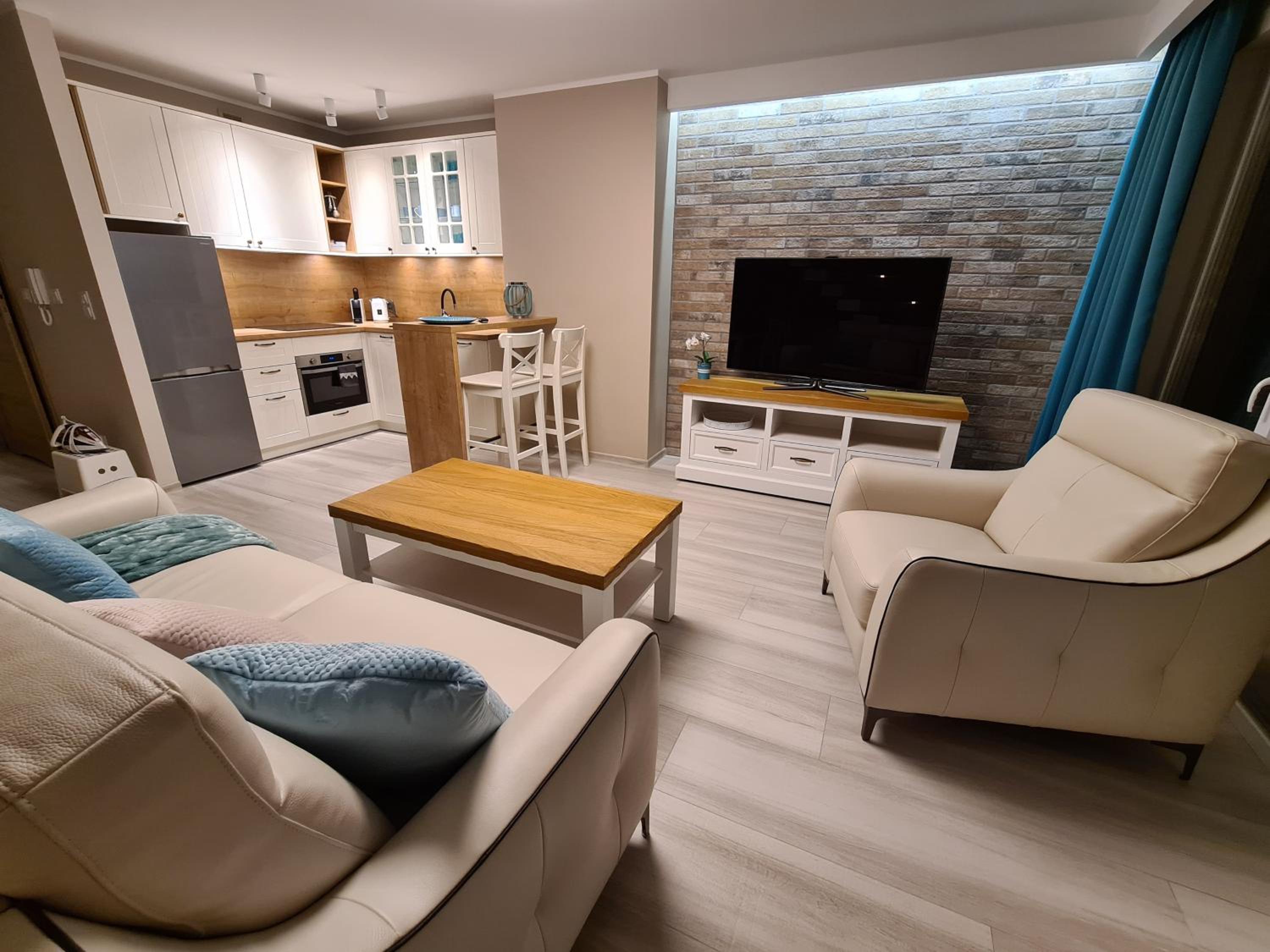 One-Bedroom Apartment photo 1