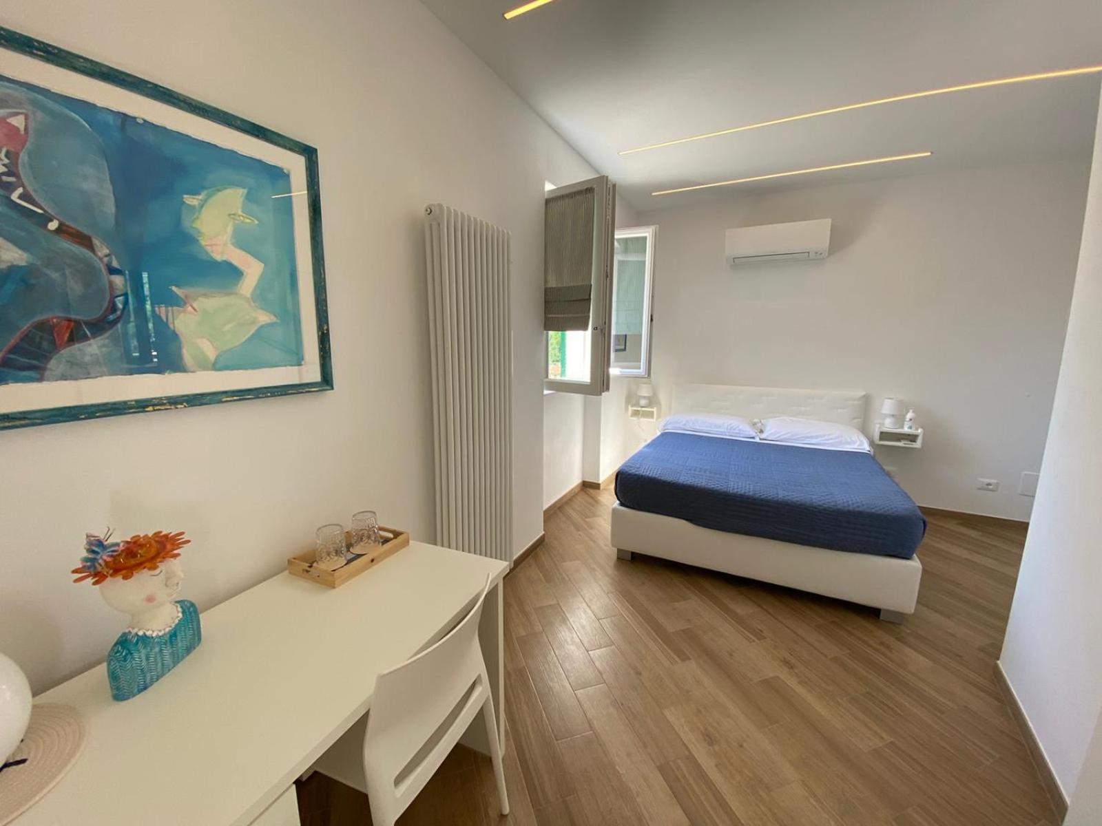 Deluxe Double Room with Sea View photo 3