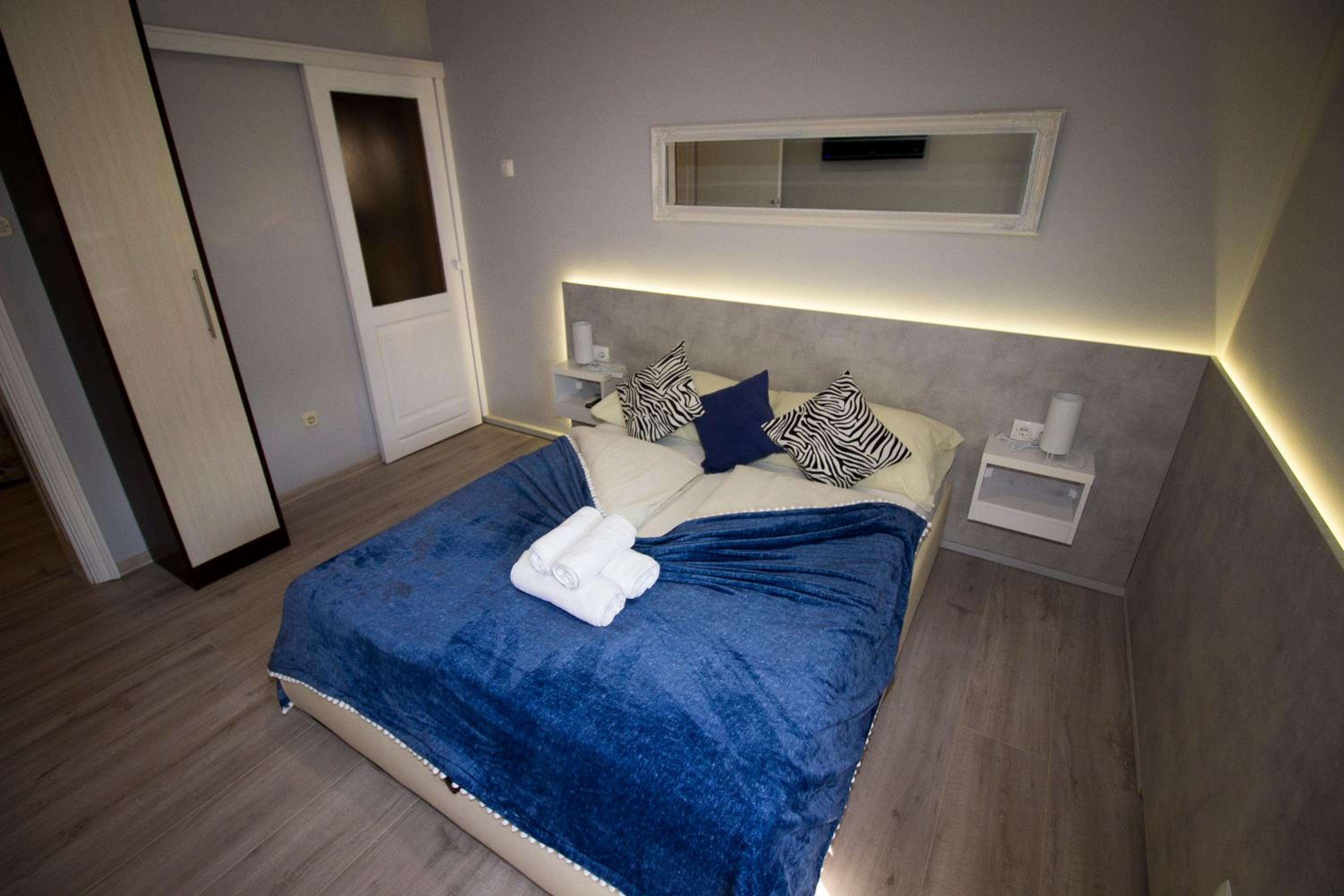 Deluxe Suite photo 2
