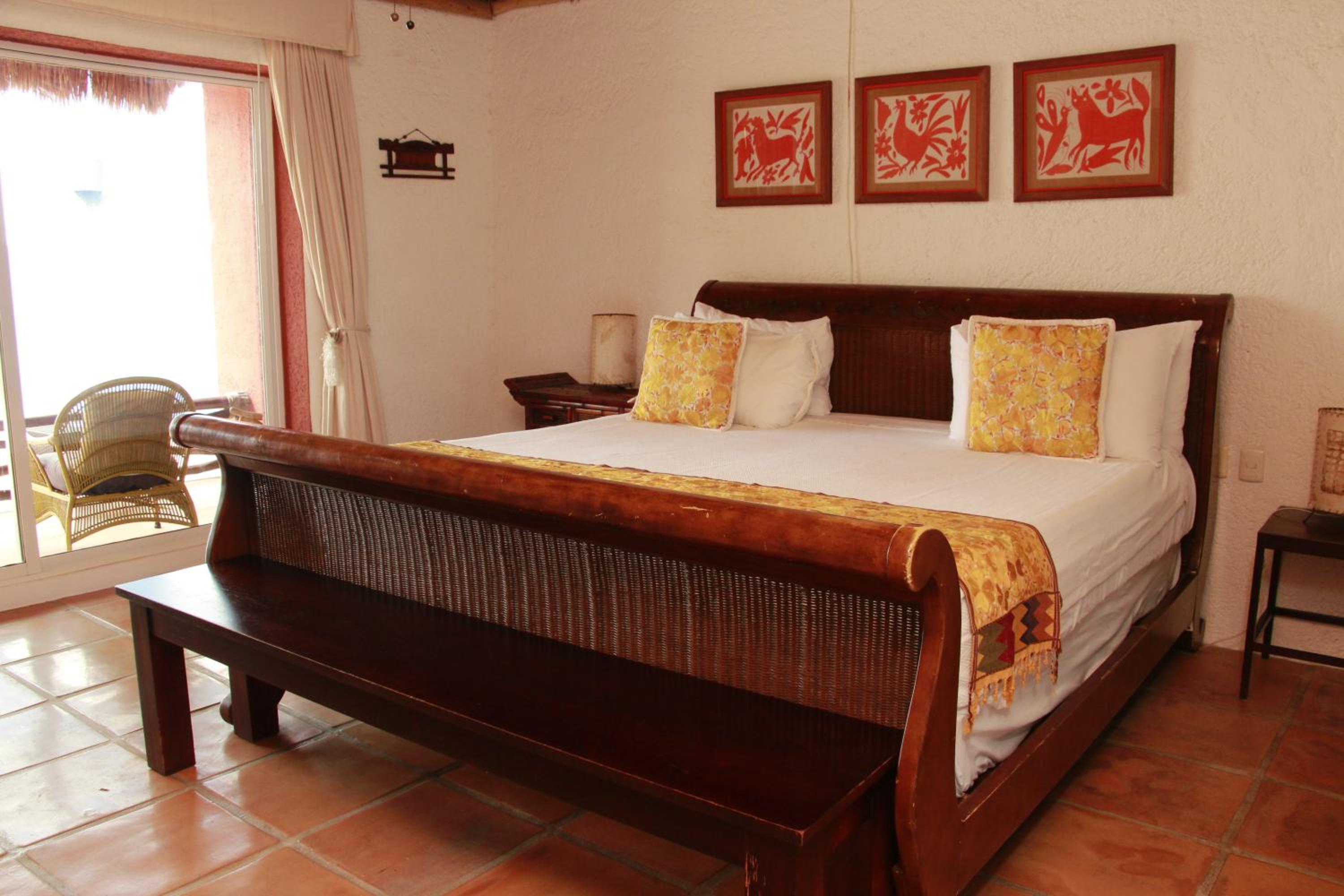 Deluxe King Room photo 2
