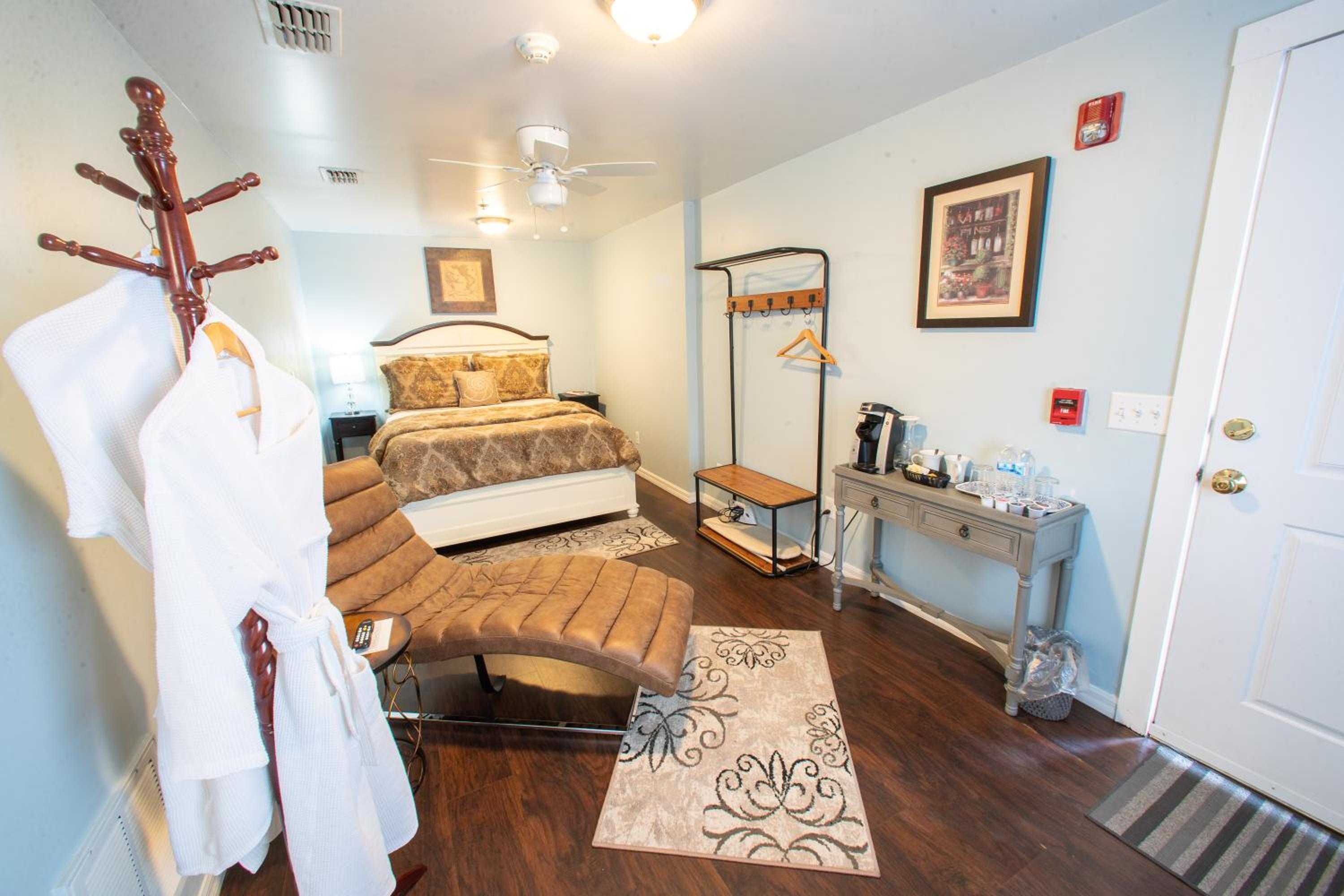 Queen Room