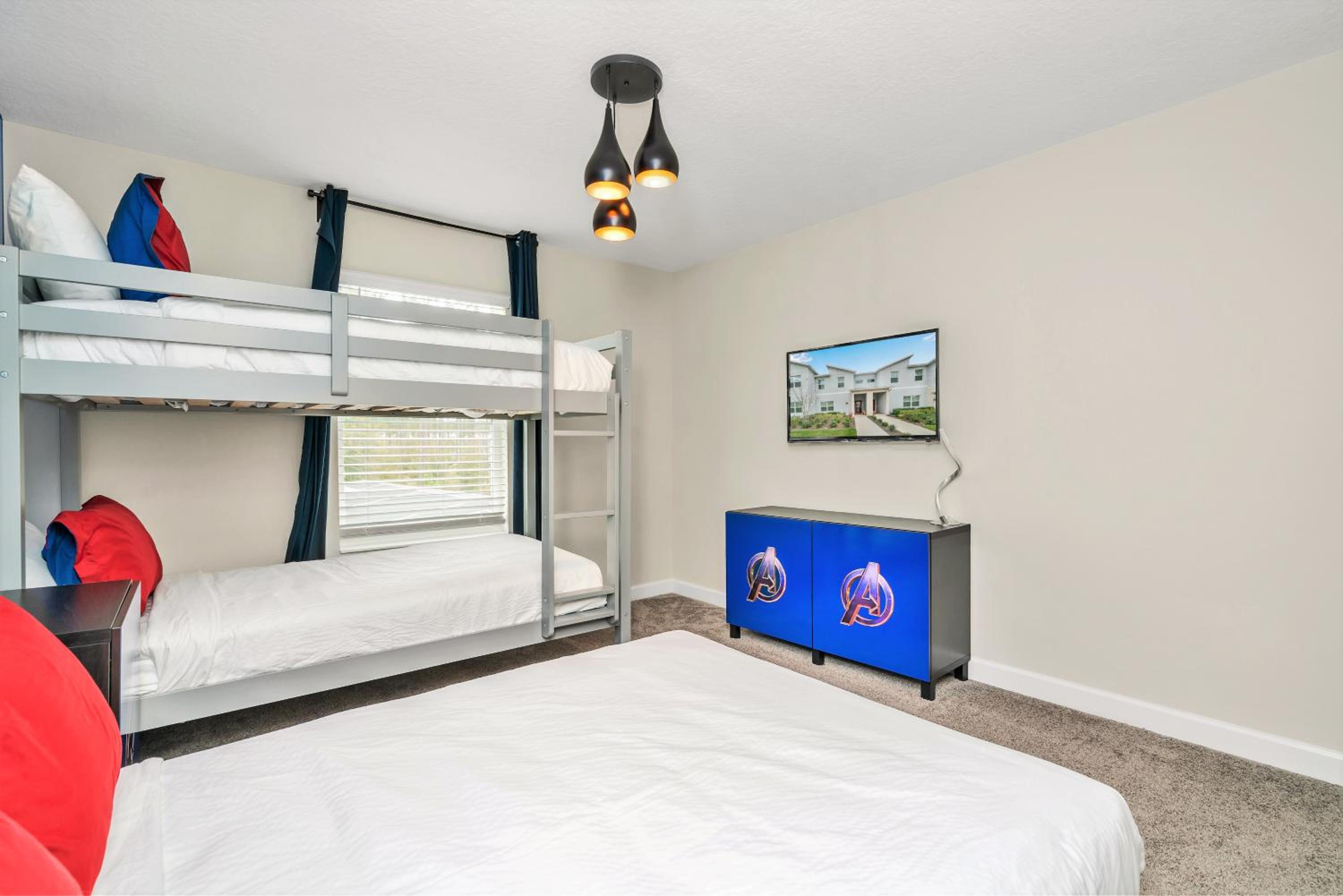Four-Bedroom House - Photo 51