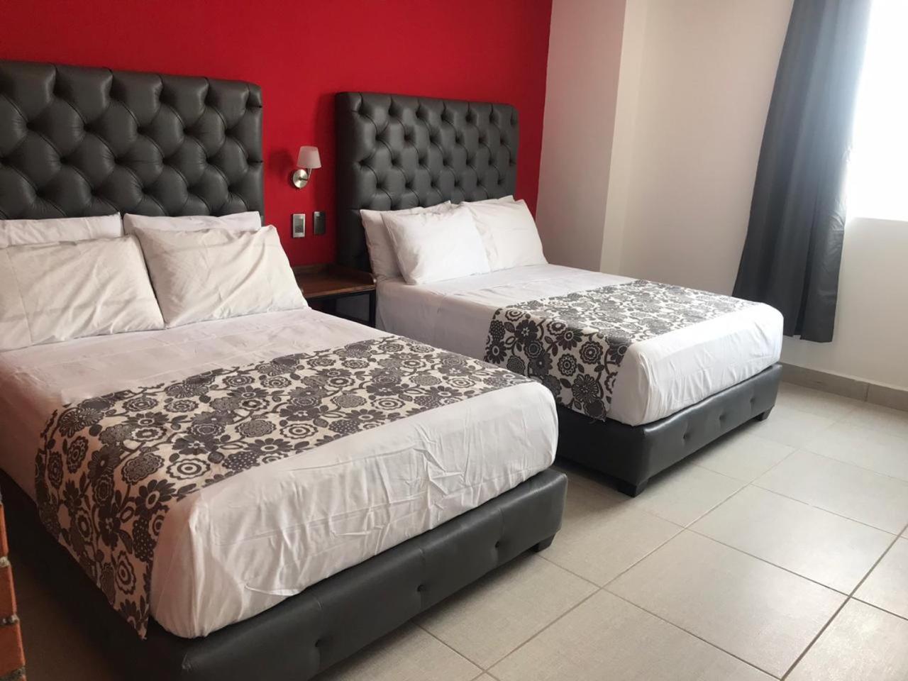 Superior Double Room with Two Double Beds - Photo 30