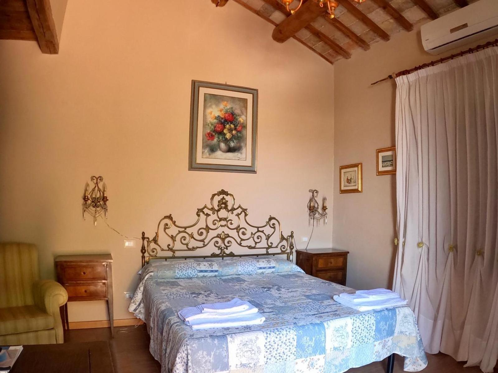 Deluxe Double or Twin Room with Pool View photo 1