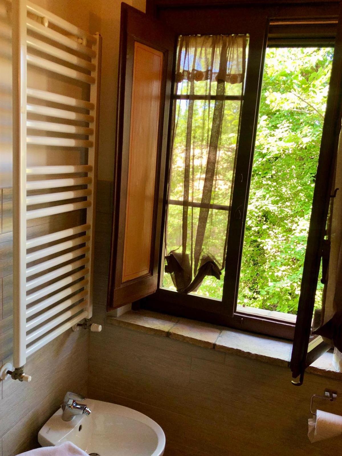 Double Room - Photo 6
