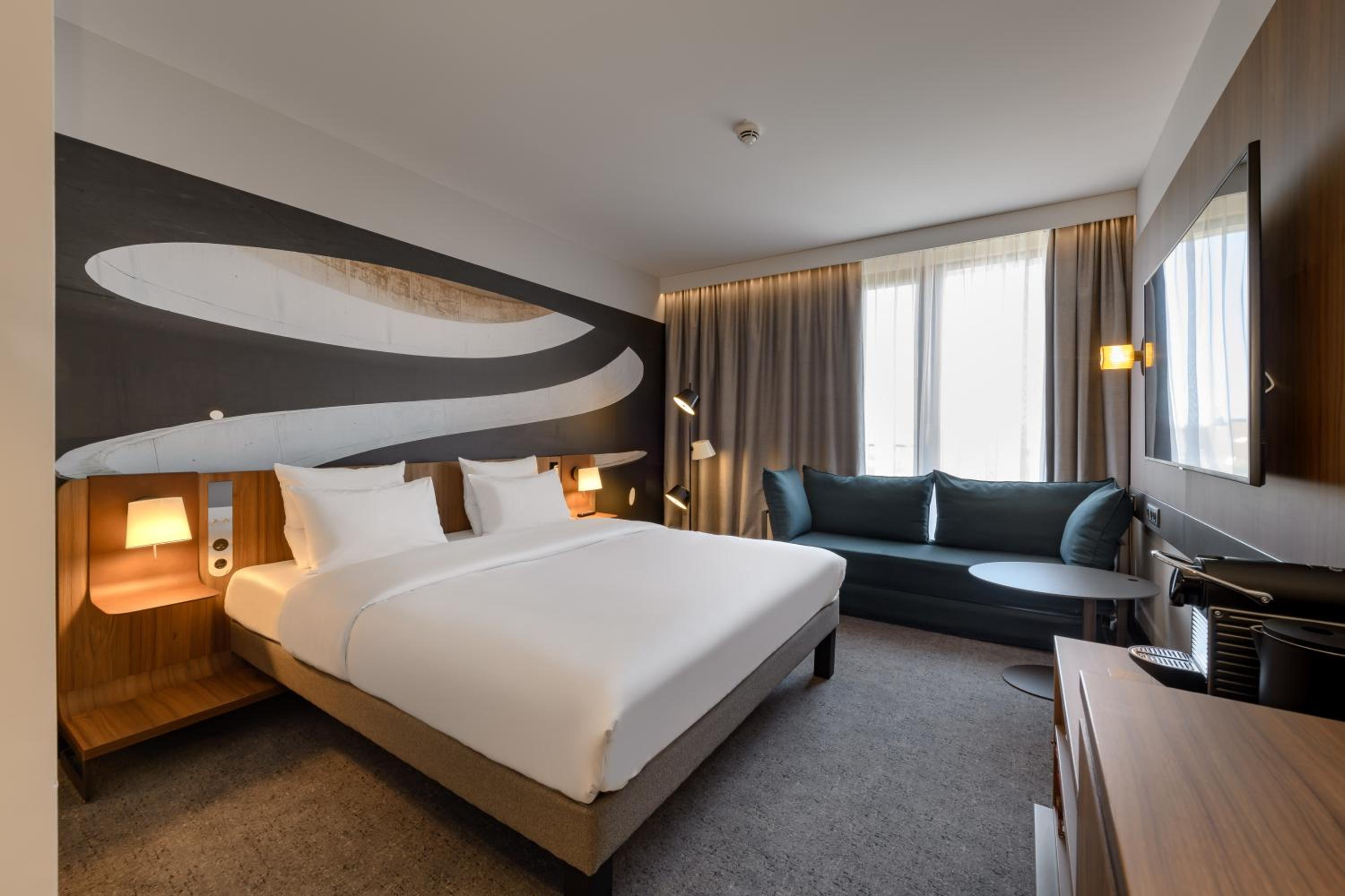 Superior Double Room with Sofa - Photo 1