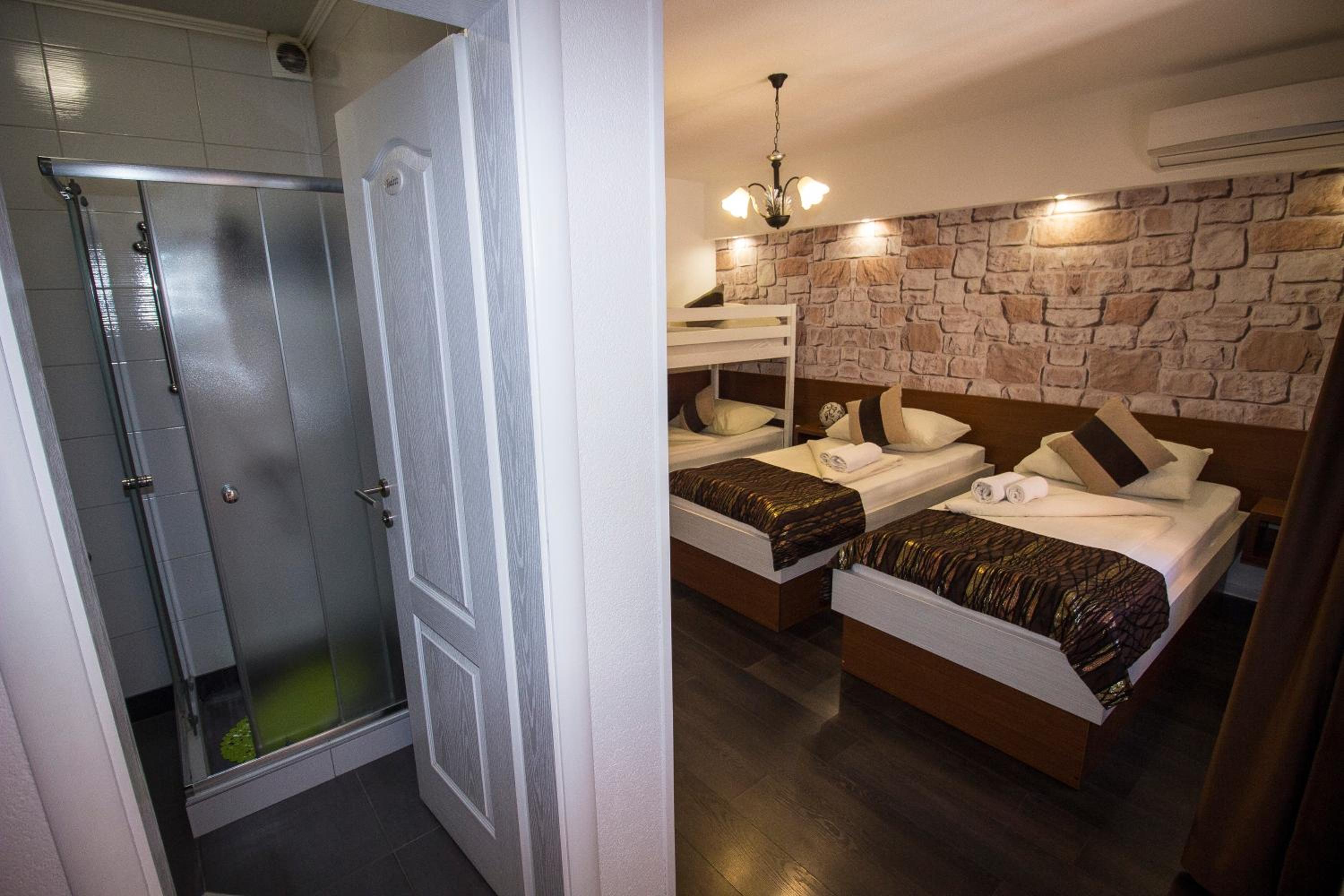 Quadruple Room photo 1
