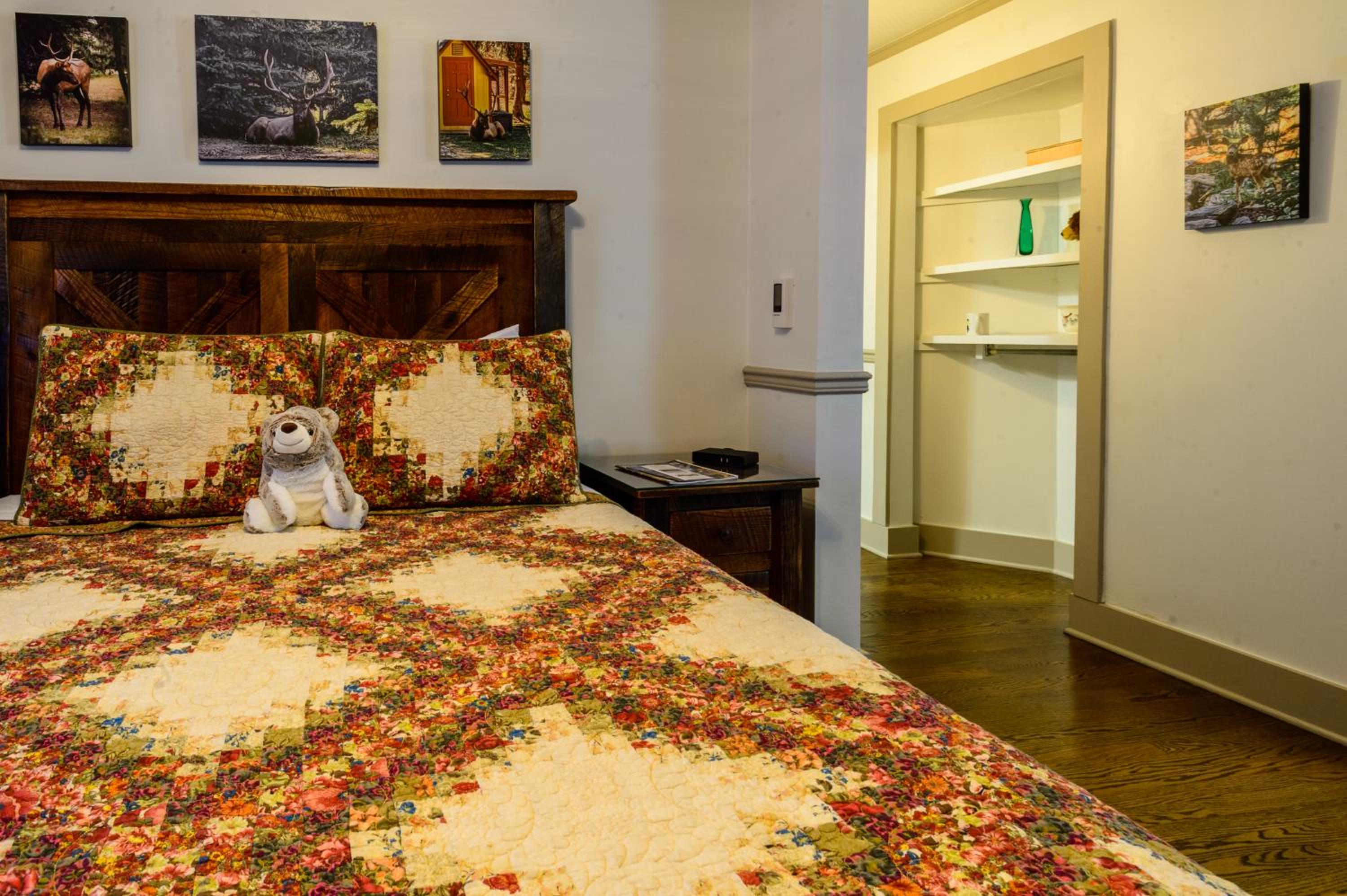 Superior Queen Room - No Pets photo 2