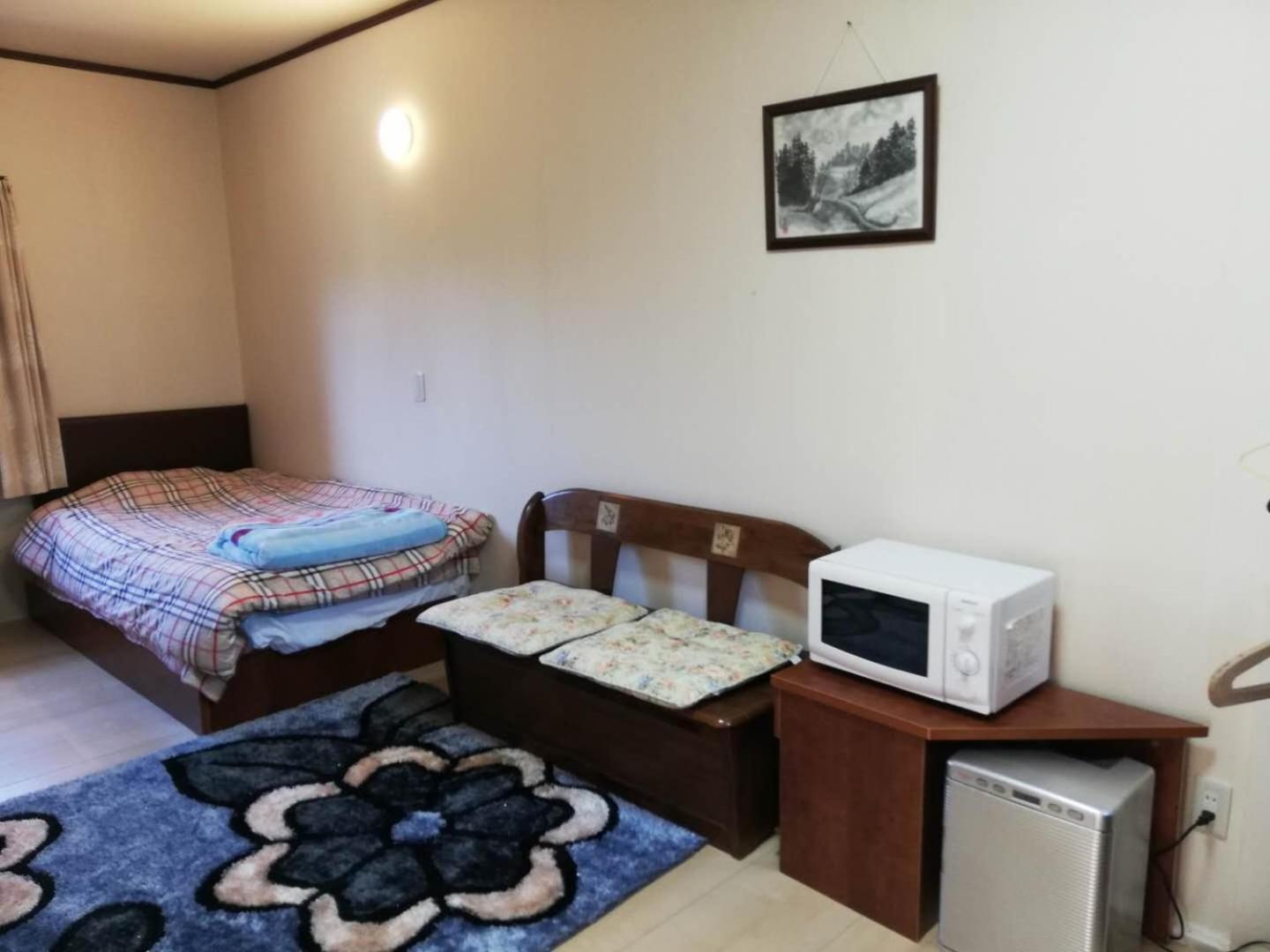 Standard Twin Room - Photo 1