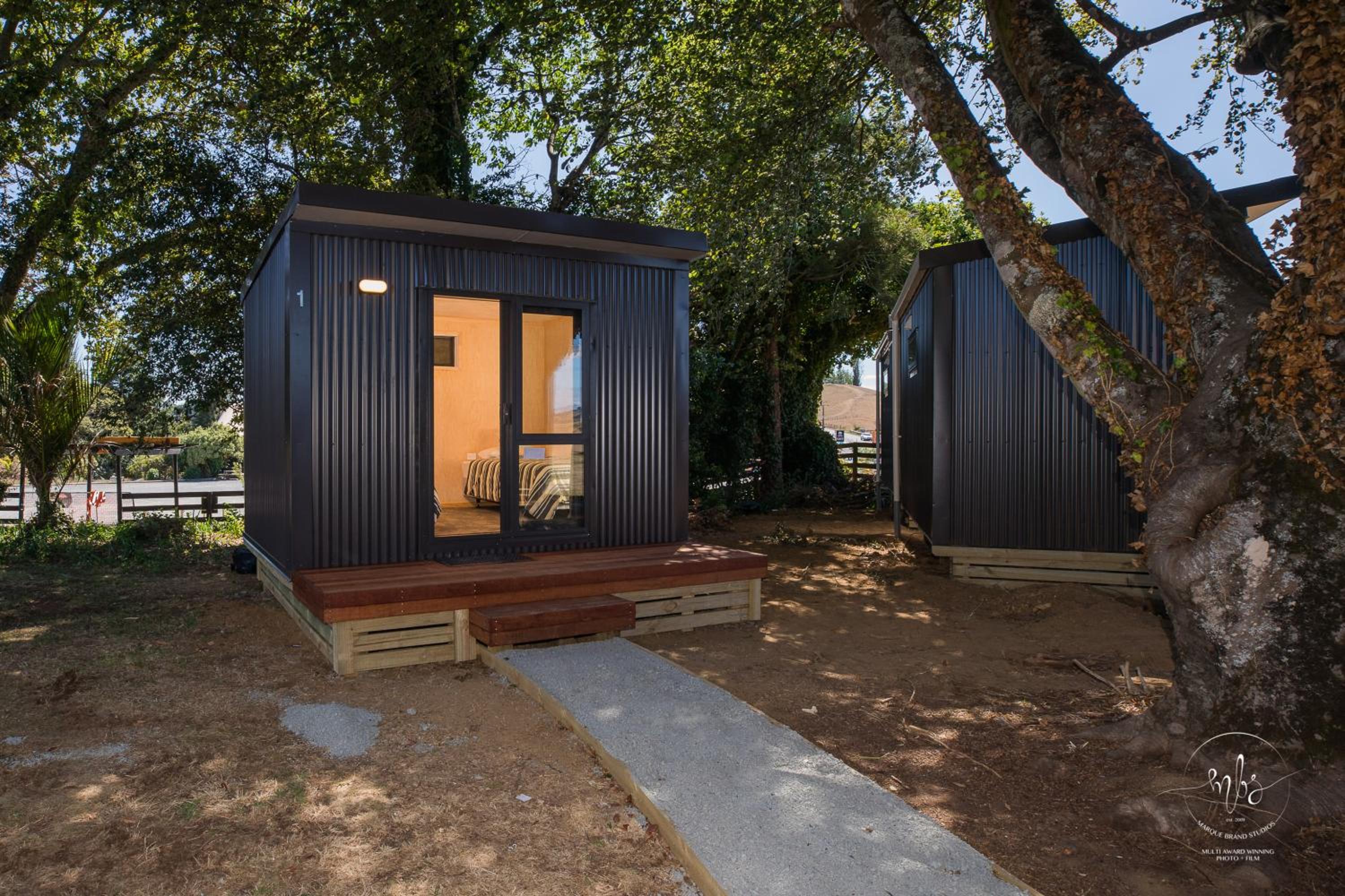 Standard Twin Room with Garden View - Photo 4