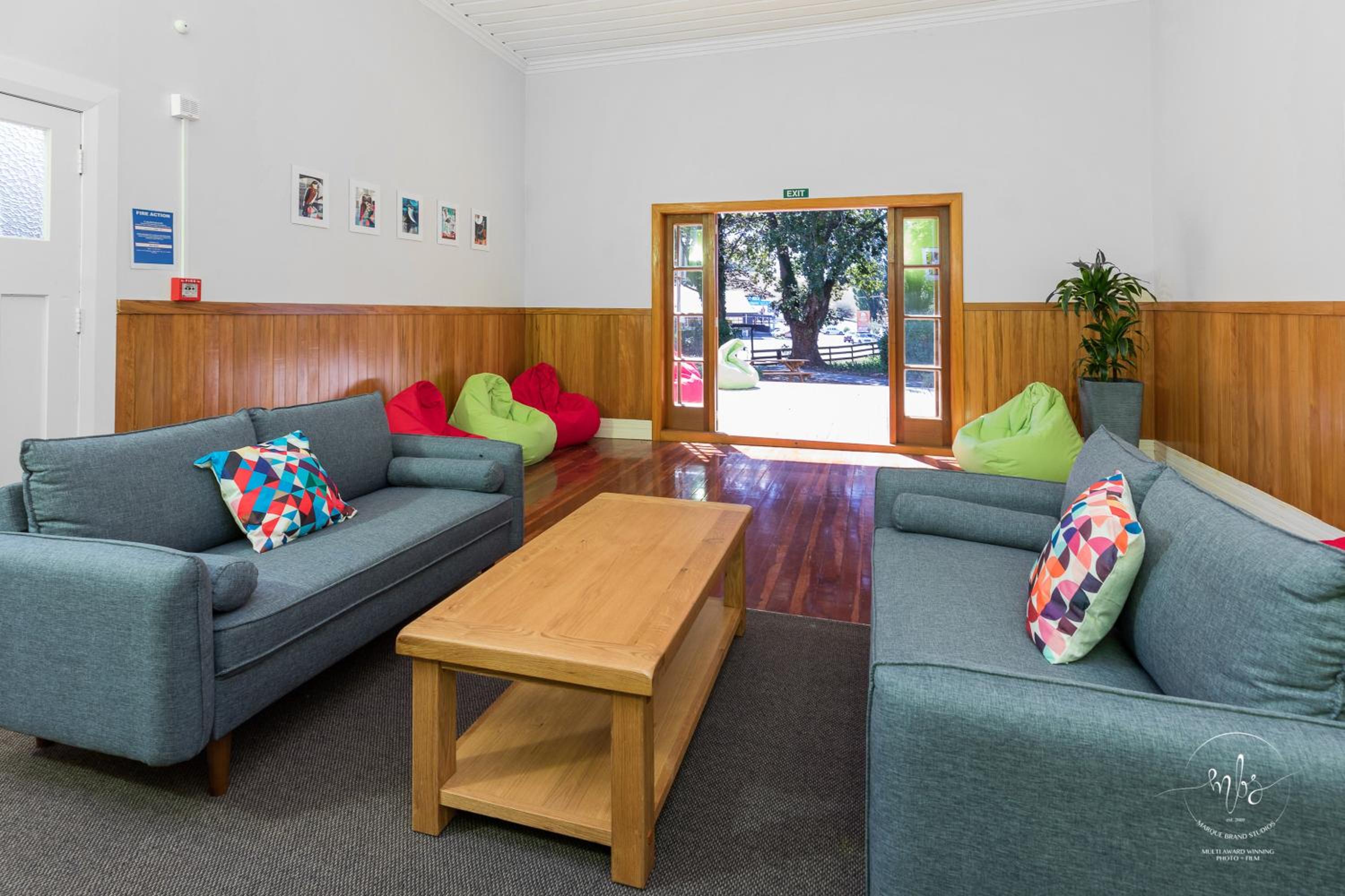 Standard Twin Room with Garden View - Photo 9