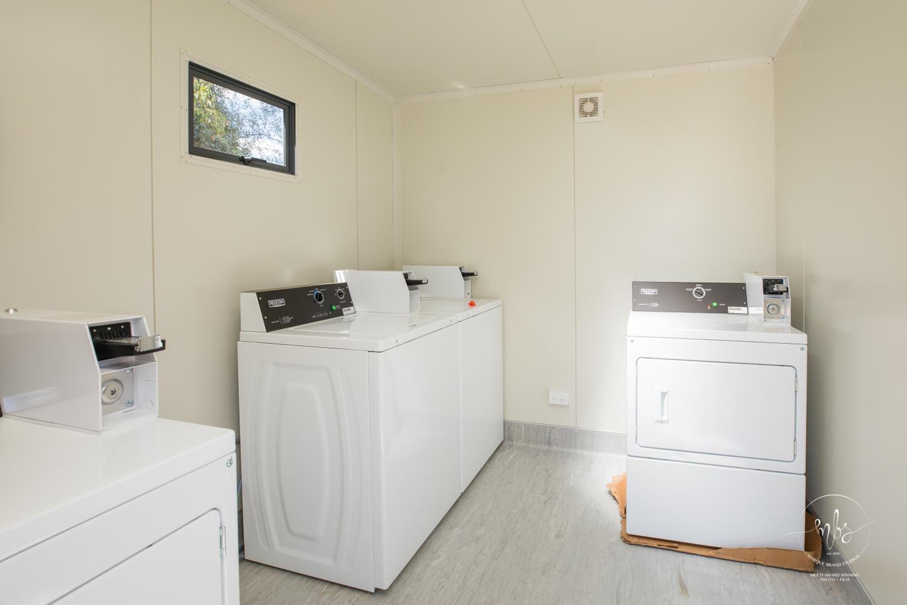 Standard Twin Room with Garden View - Photo 12