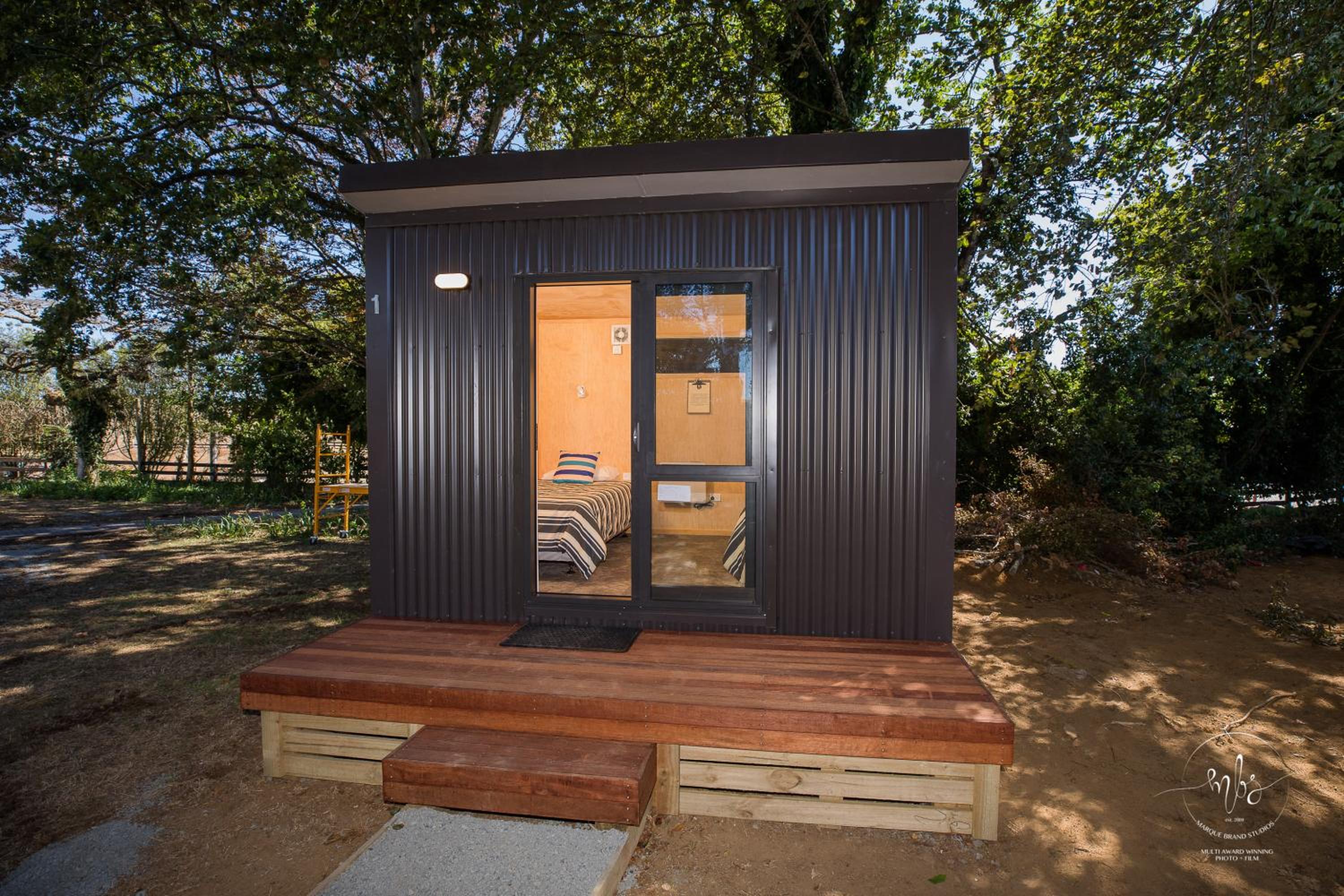 Standard Twin Room with Garden View - Photo 11